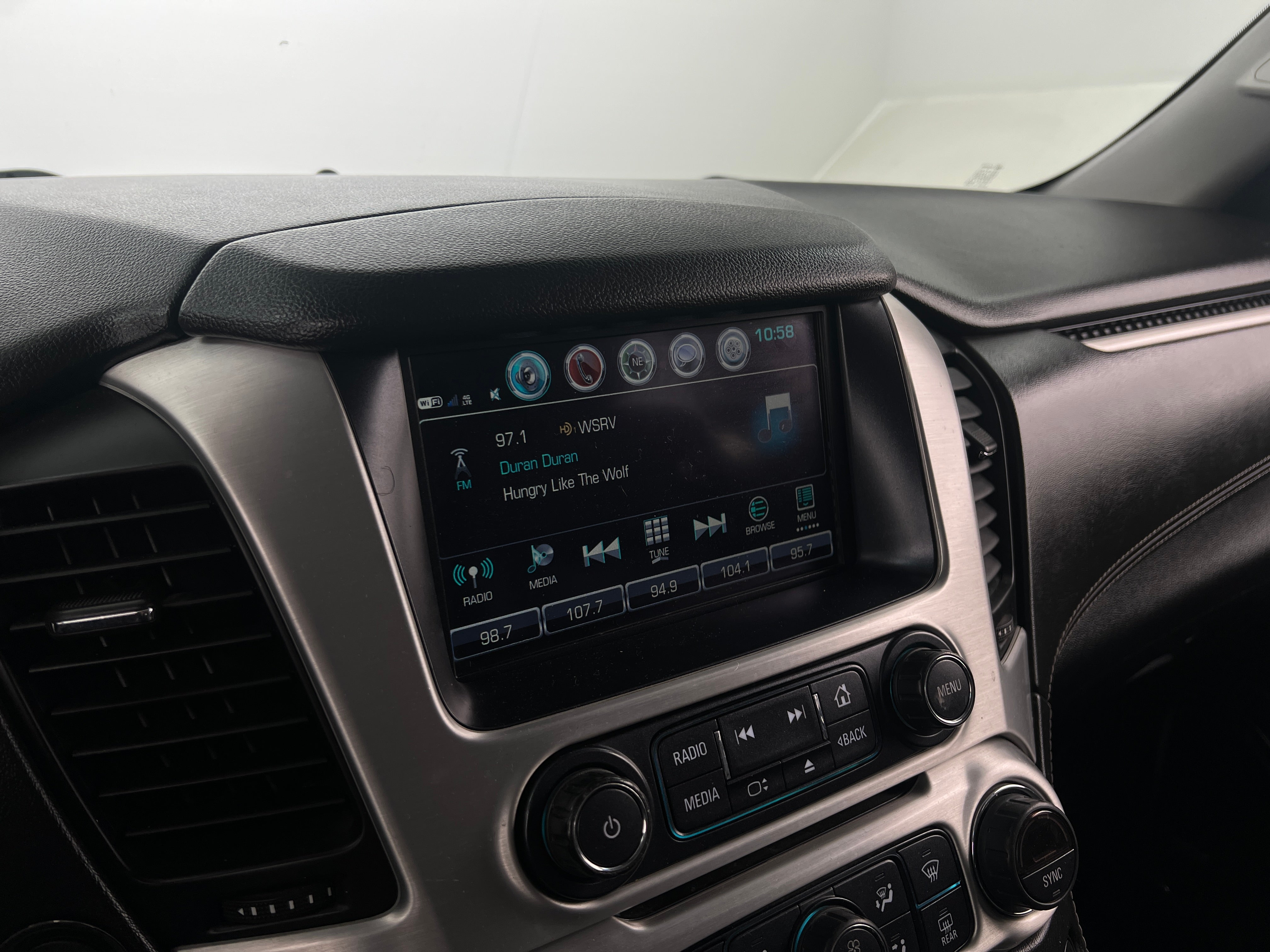 2020 GMC Yukon XL SLT 3