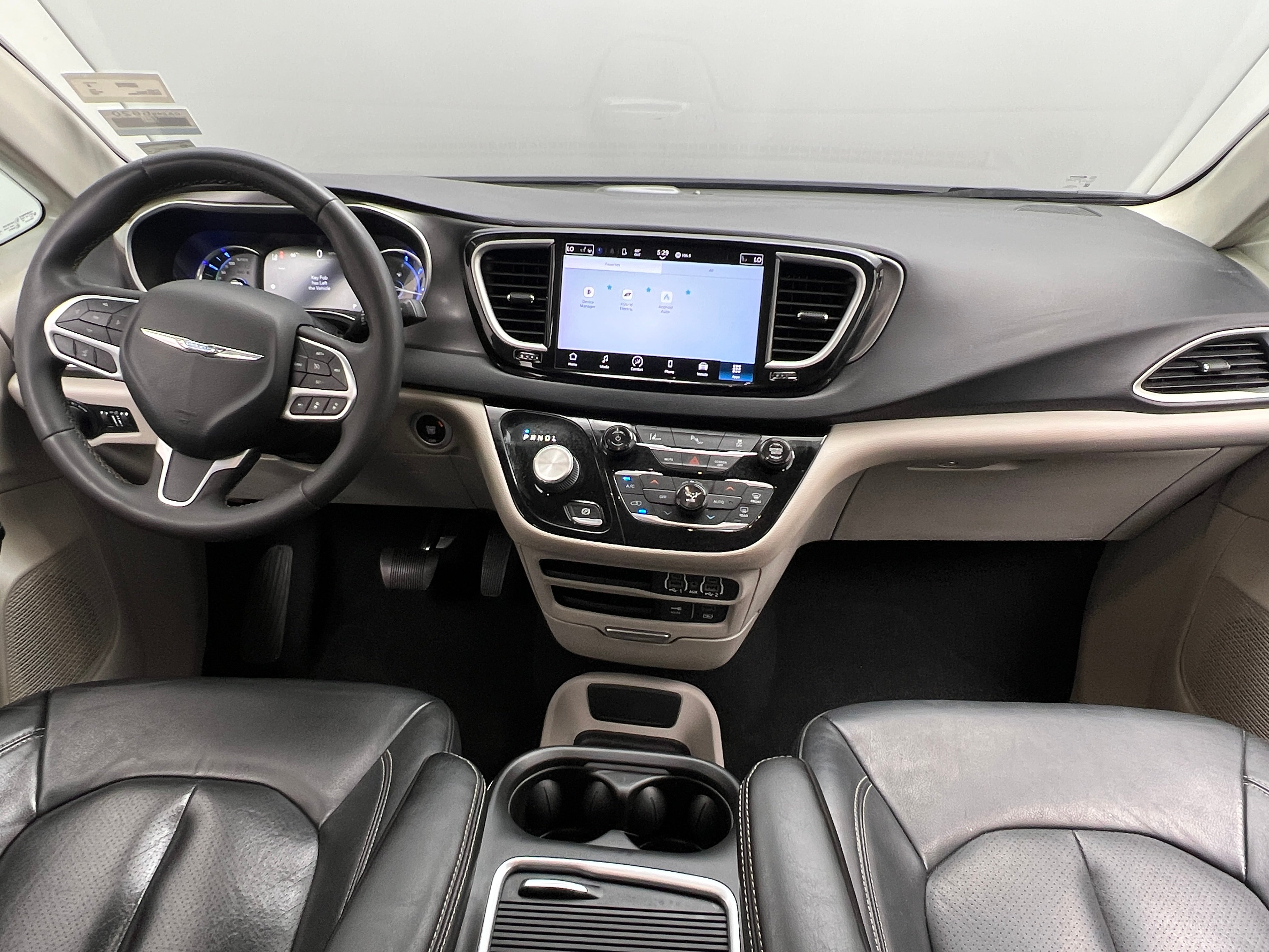 2022 Chrysler Pacifica Hybrid Touring L 3