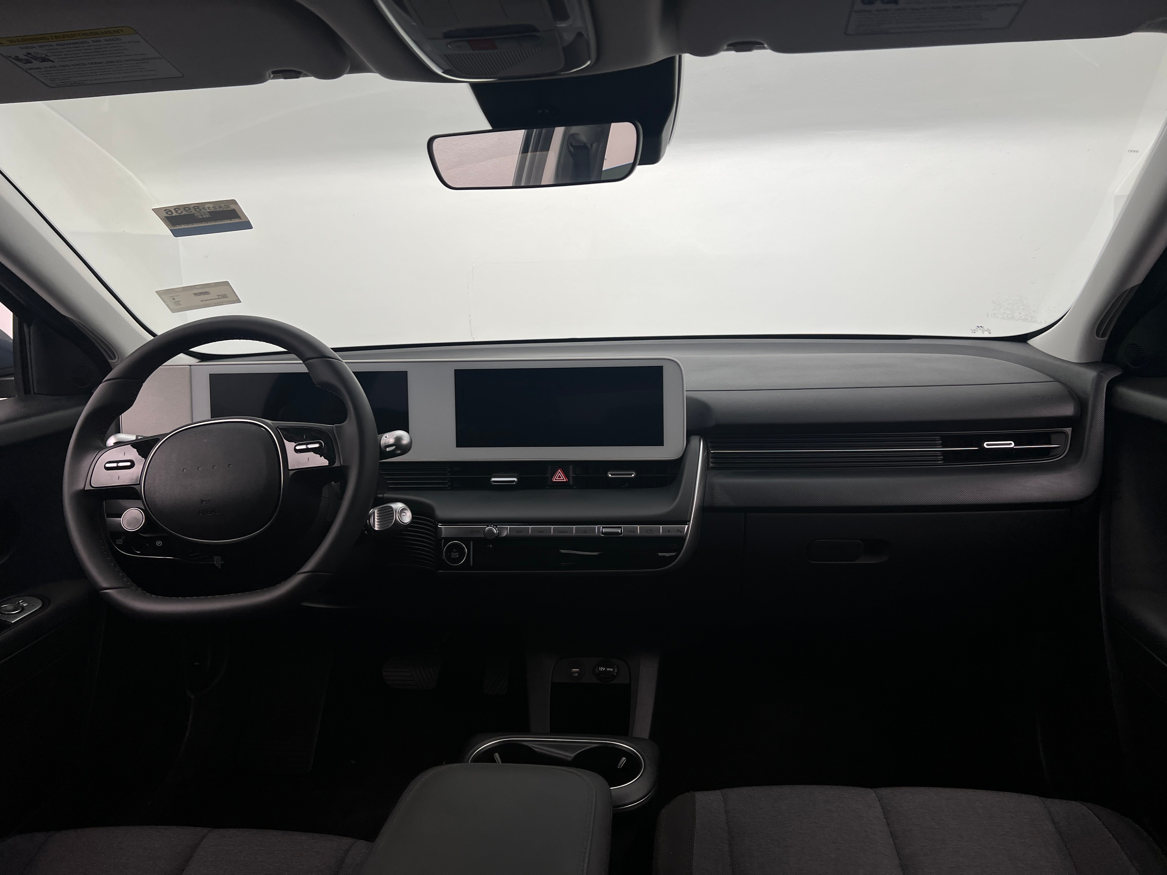 2024 Hyundai Ioniq 5 SE Standard Range 3