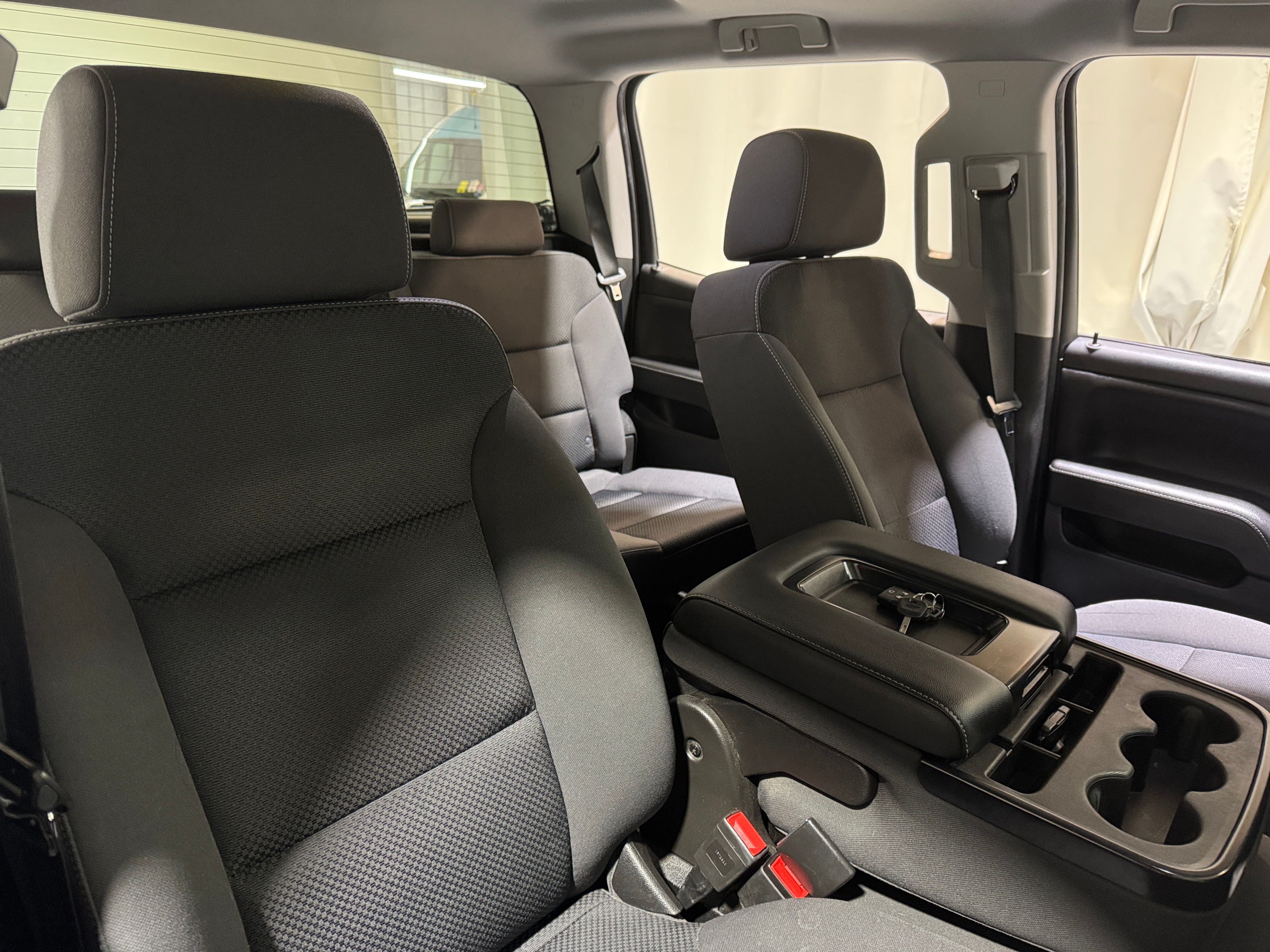 2018 Chevrolet Silverado 1500 LT 2