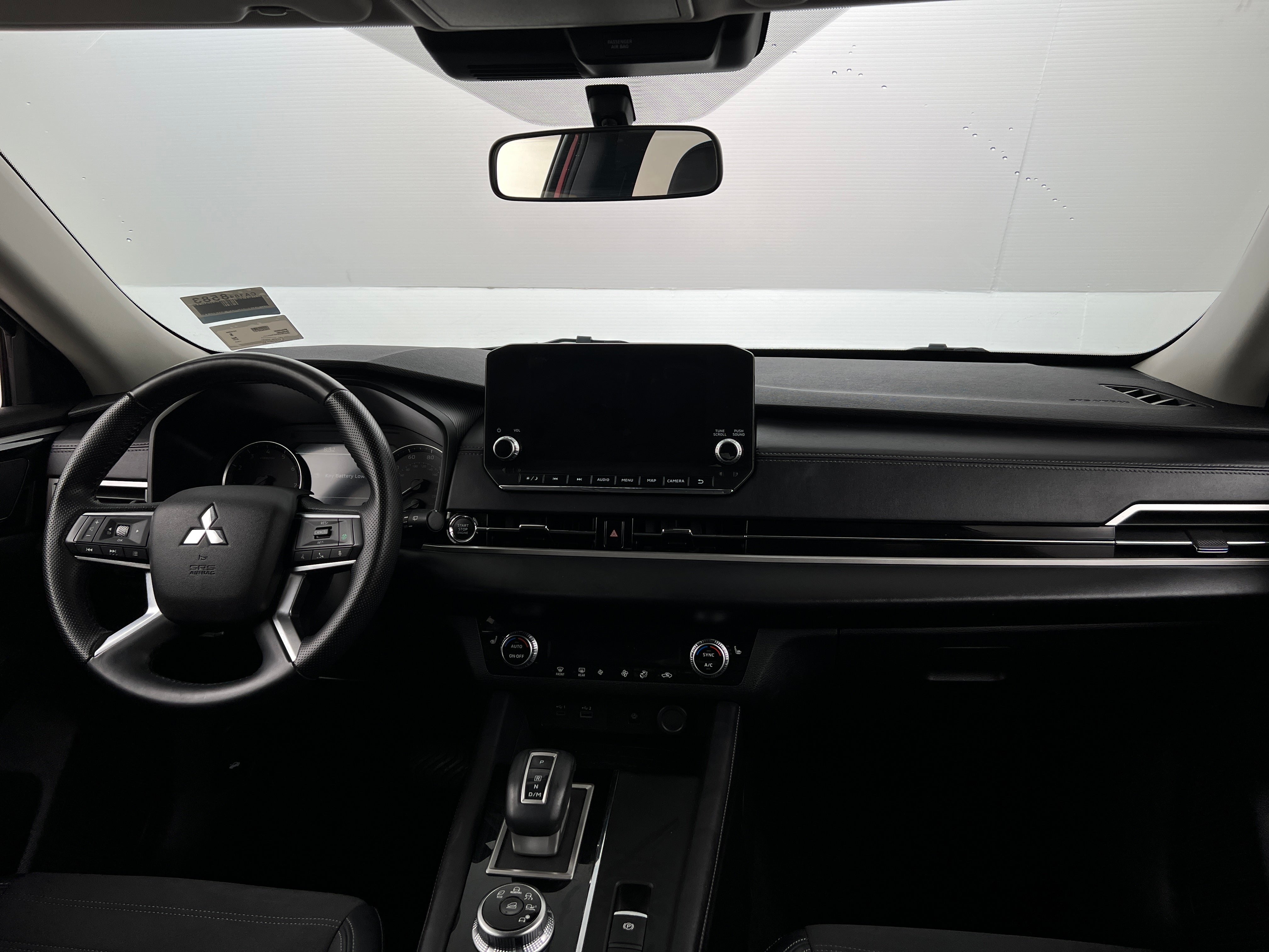 2024 Mitsubishi Outlander SE 2
