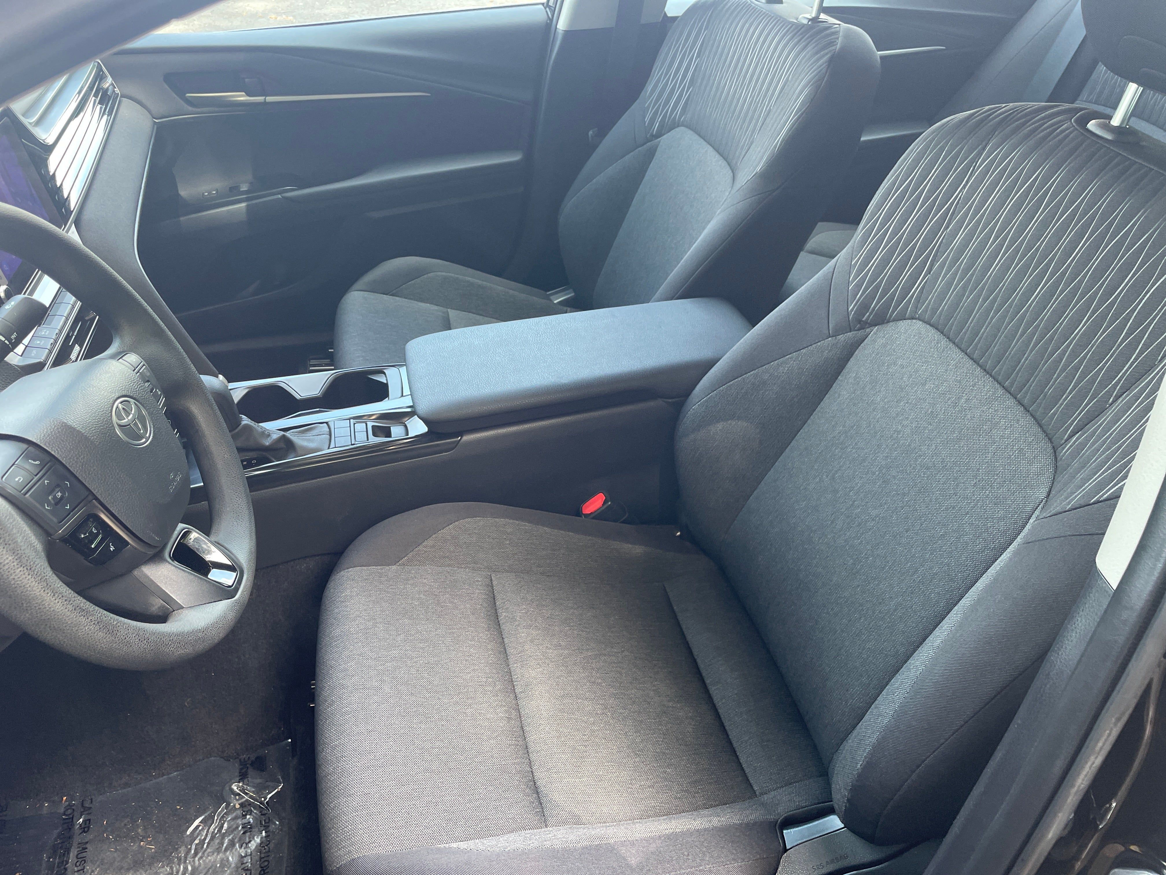 2025 Toyota Camry LE 2