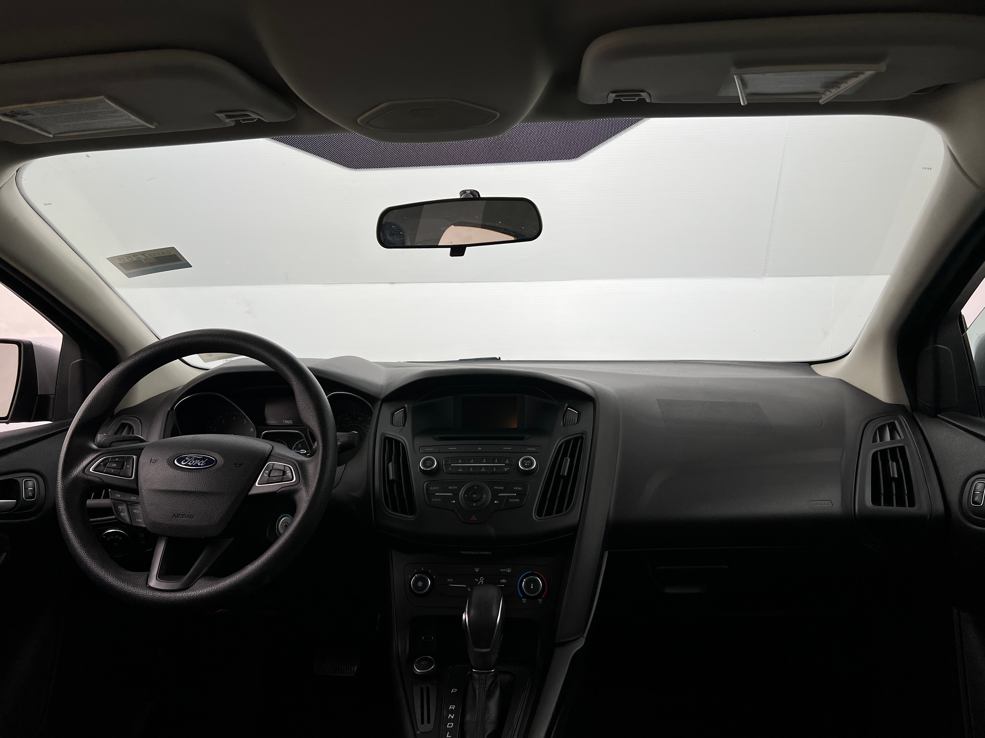 2017 Ford Focus SE 3