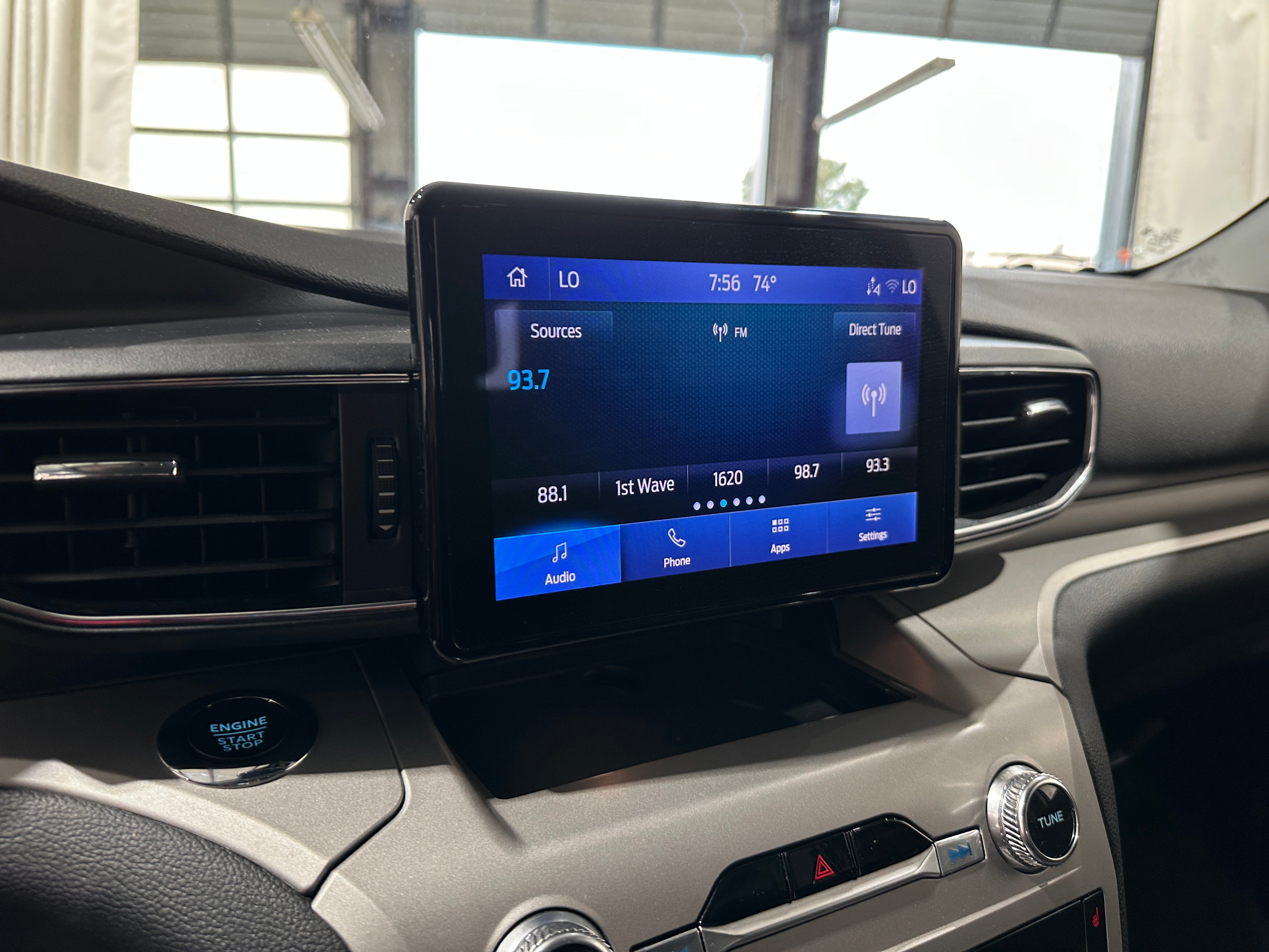 2024 Ford Explorer XLT 3