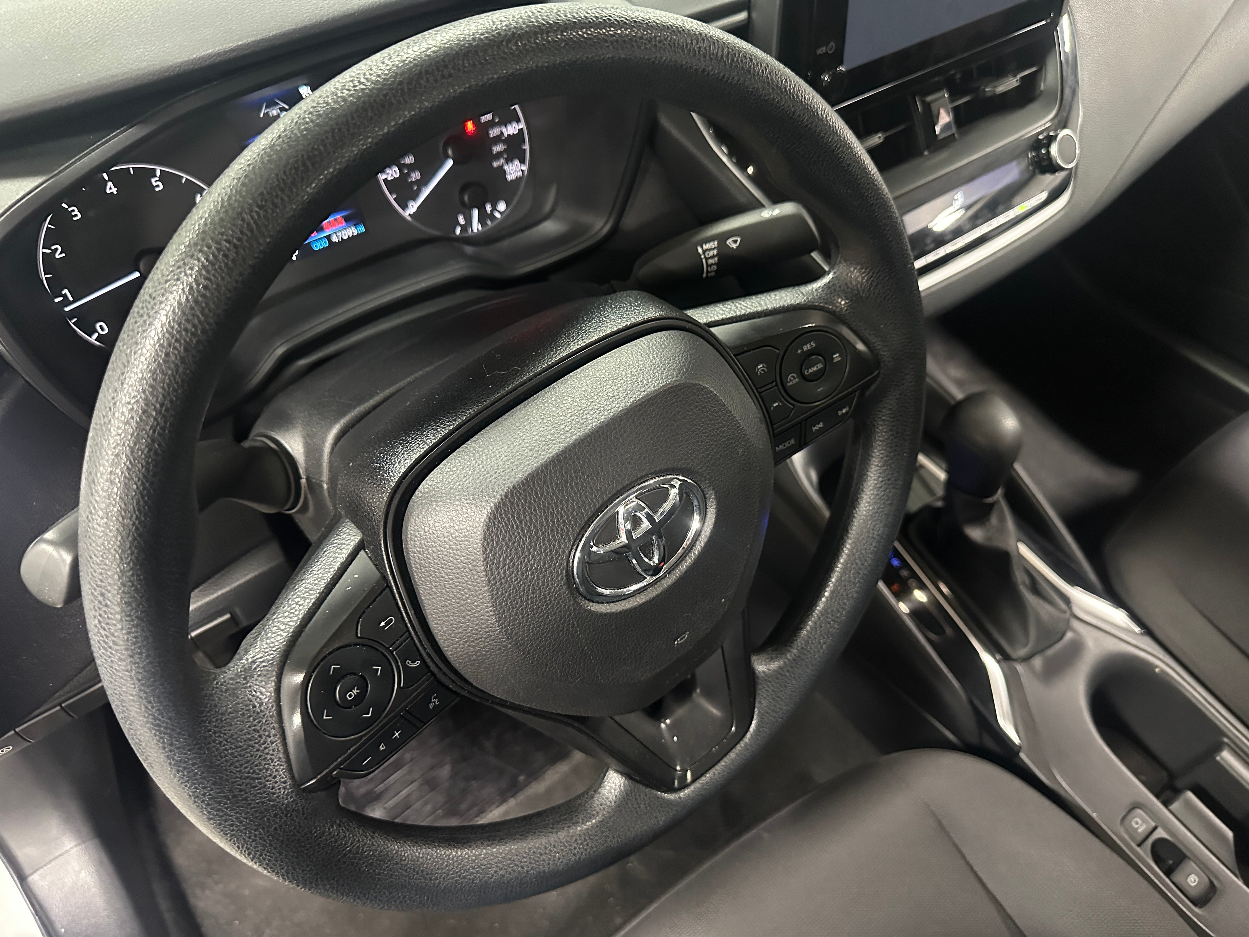 2024 Toyota Corolla LE 5