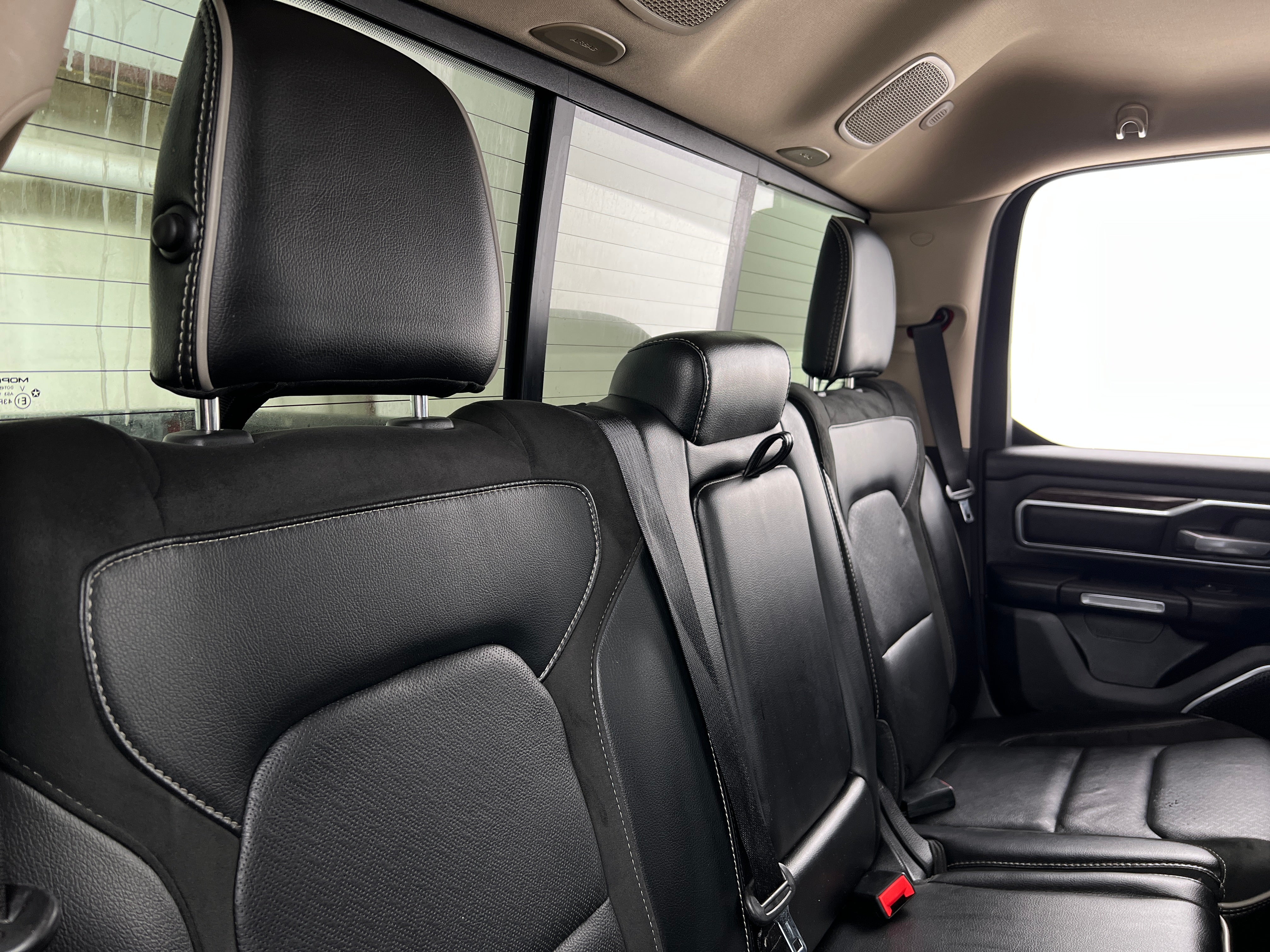 2020 RAM 1500 Laramie 5
