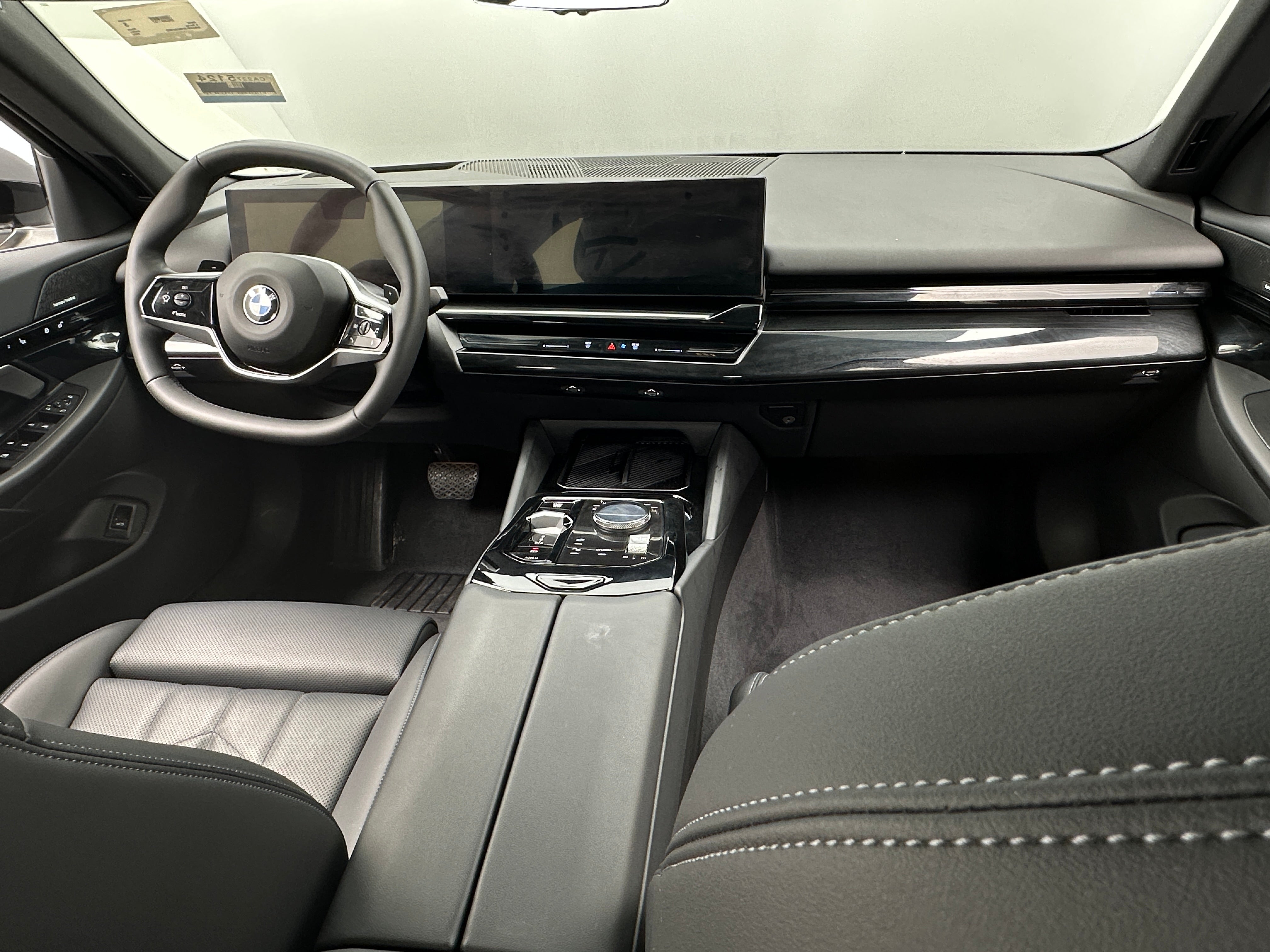 2024 BMW 5 Series 530i xDrive 2