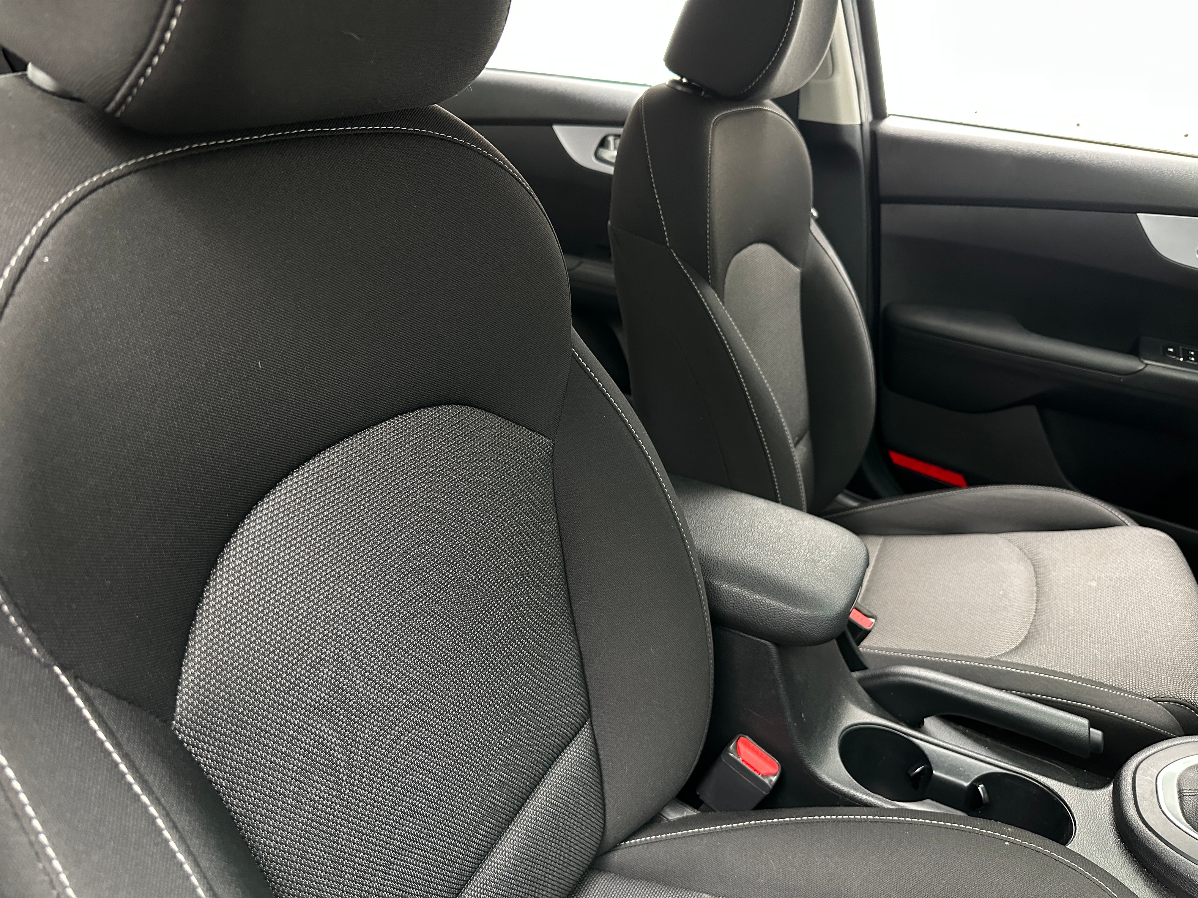 2024 Kia Forte LXS 2