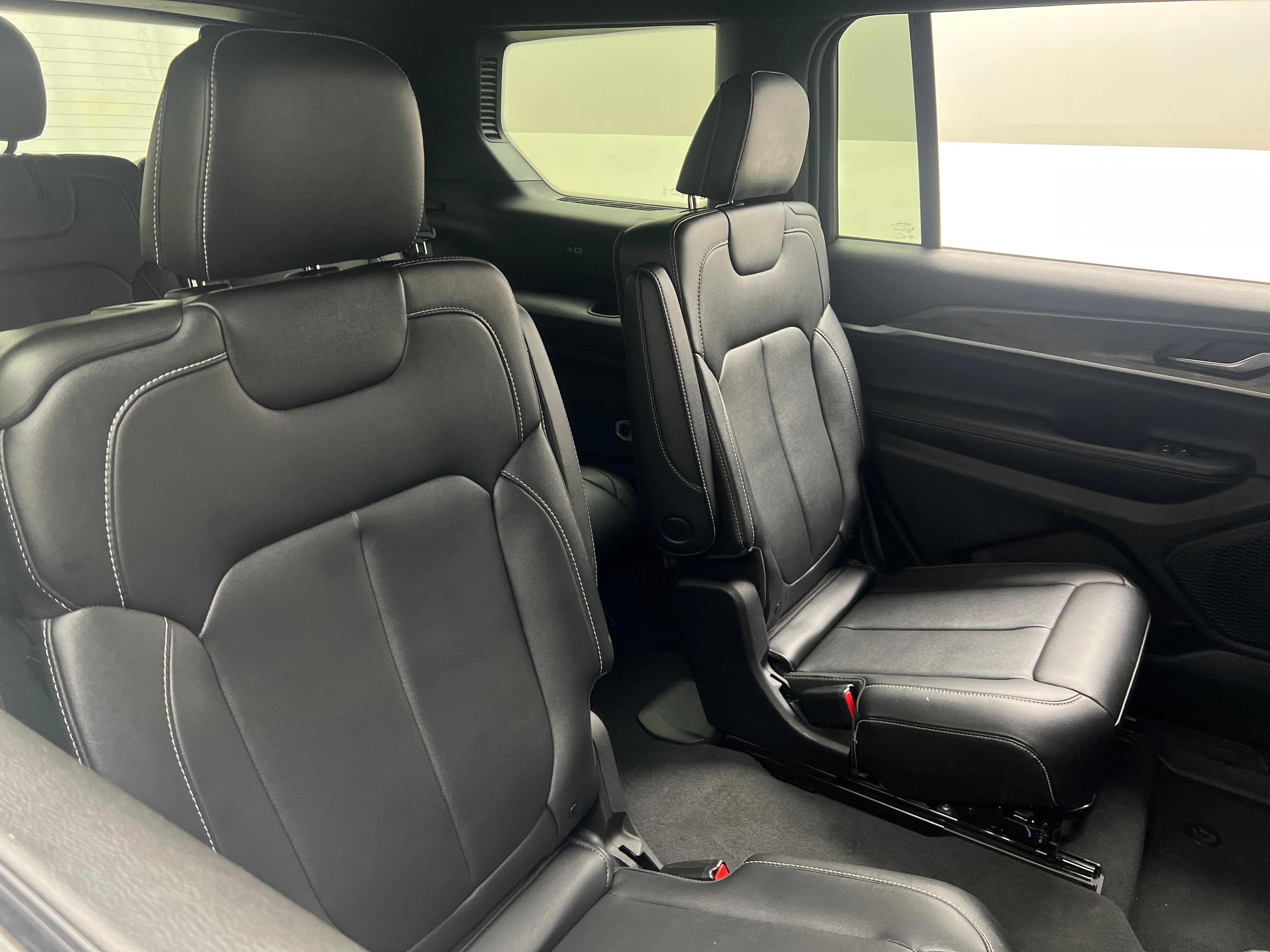2024 Jeep Grand Cherokee L Limited Edition 5