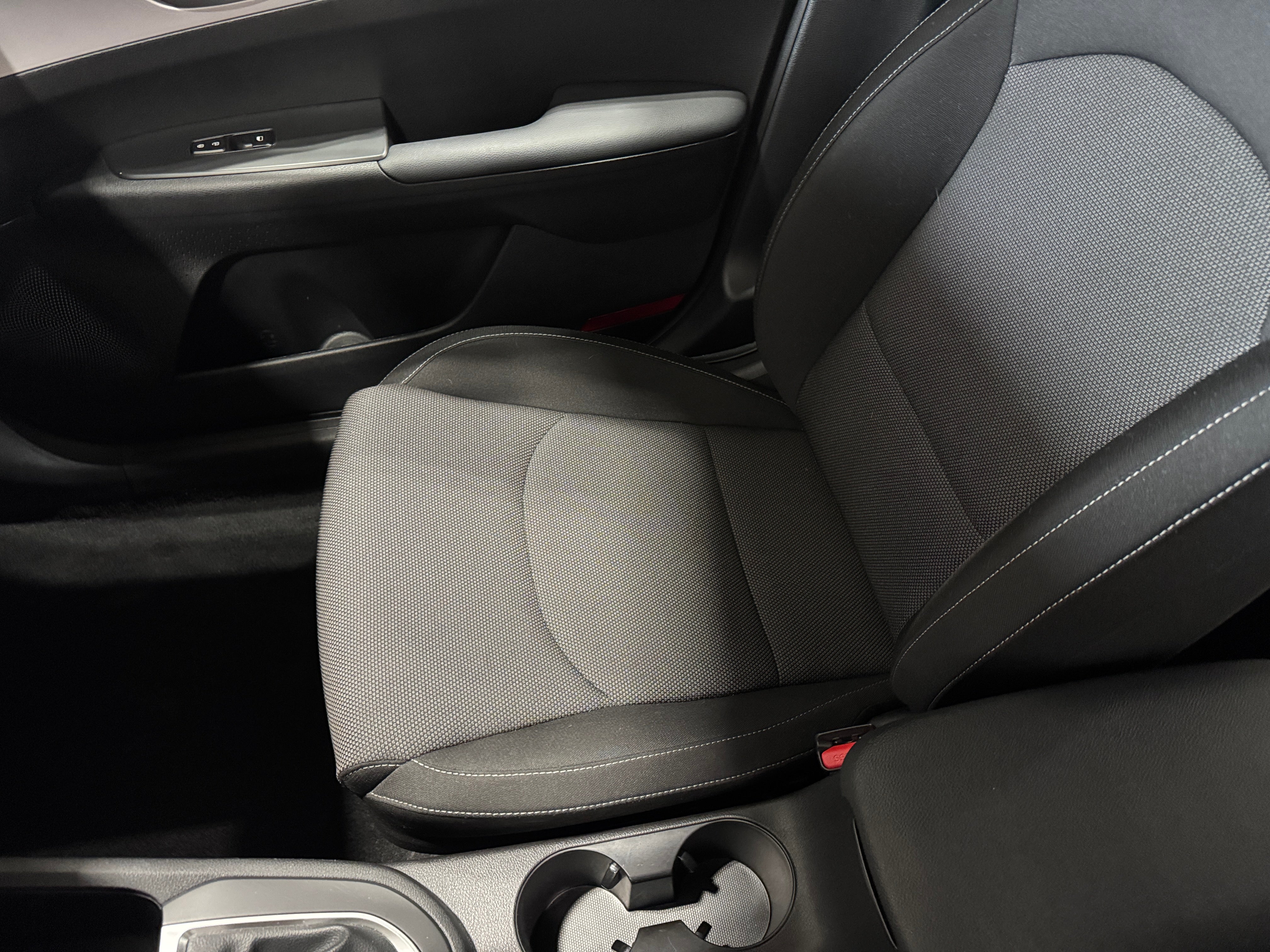 2024 Kia Forte LXS 2