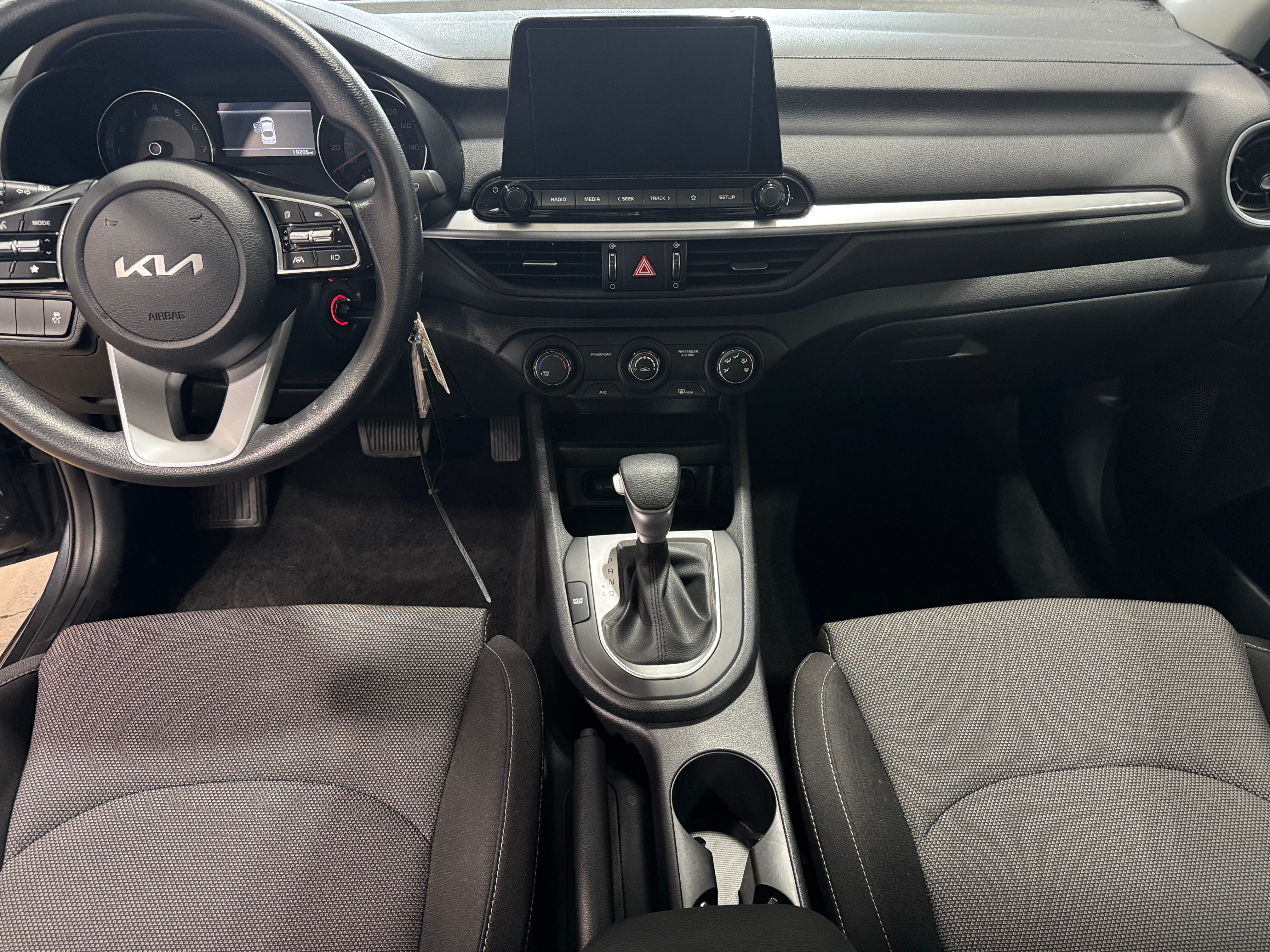 2024 Kia Forte LXS 3