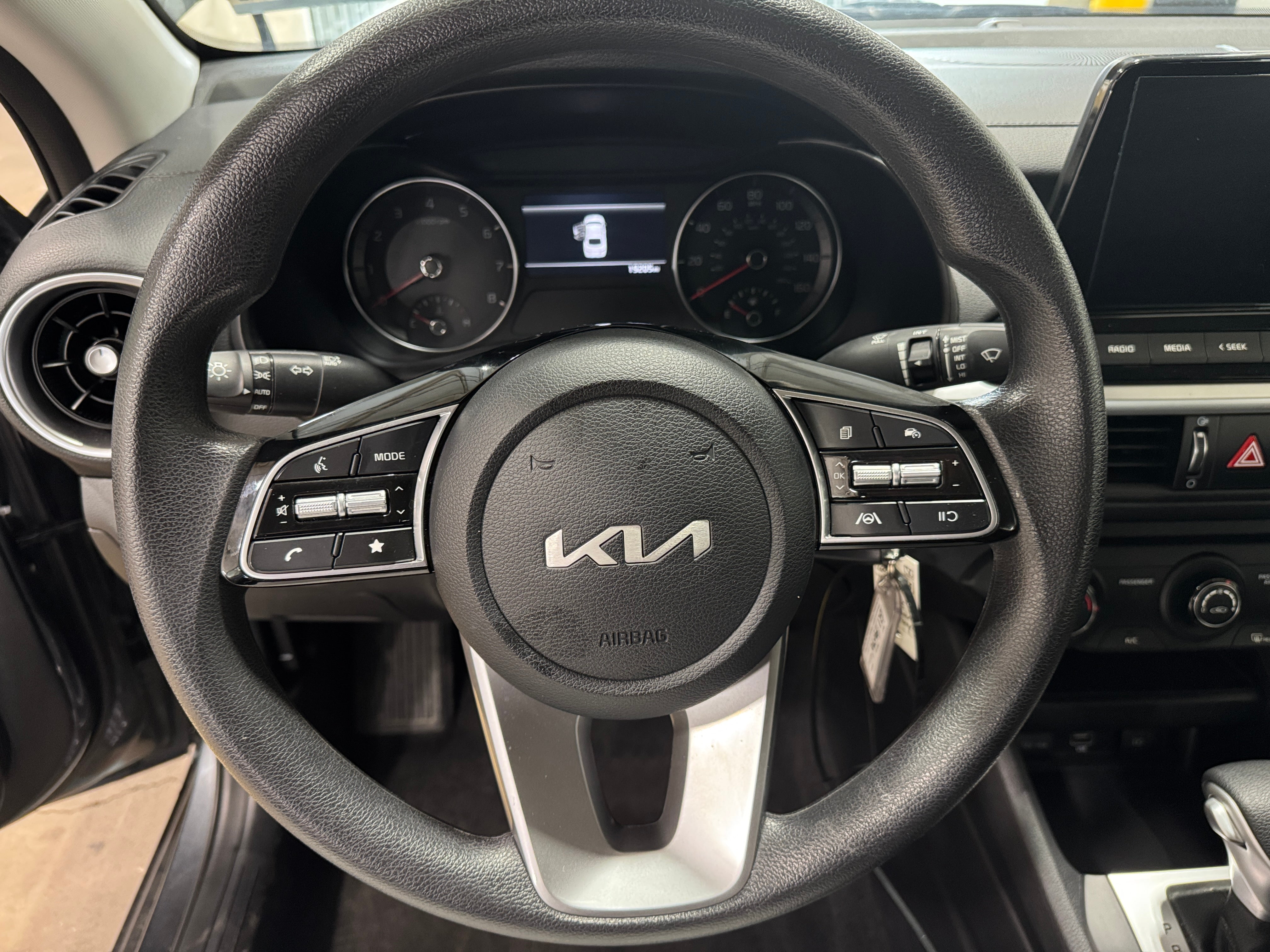 2024 Kia Forte LXS 5