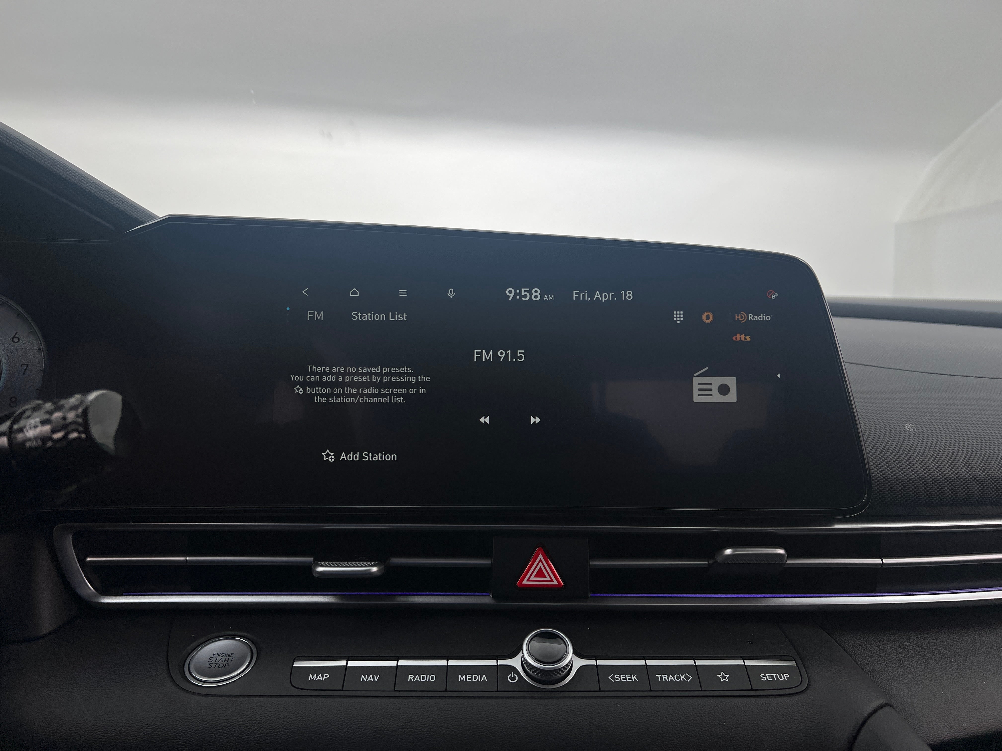 2025 Hyundai Elantra SEL 4