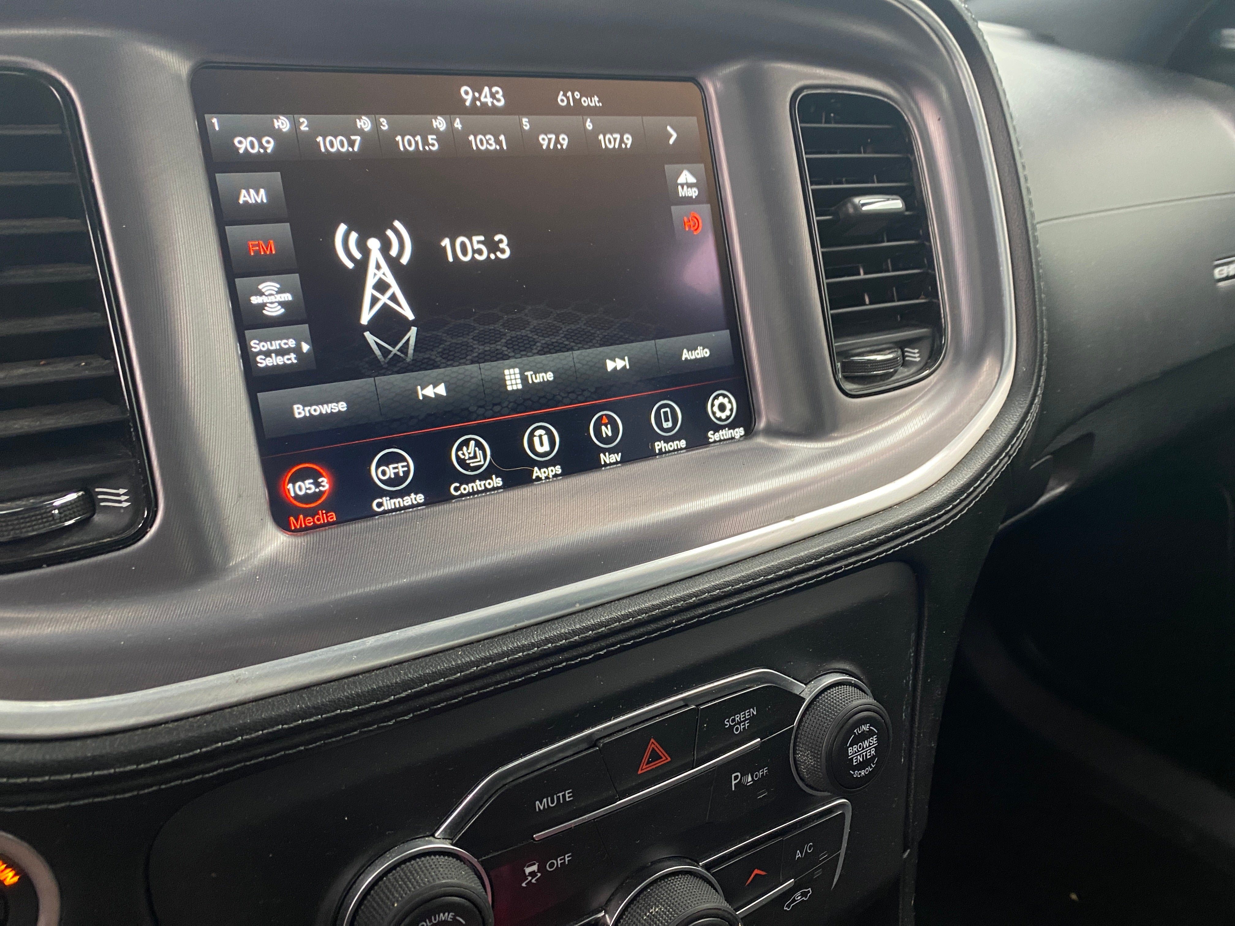 2021 Dodge Charger SXT 3