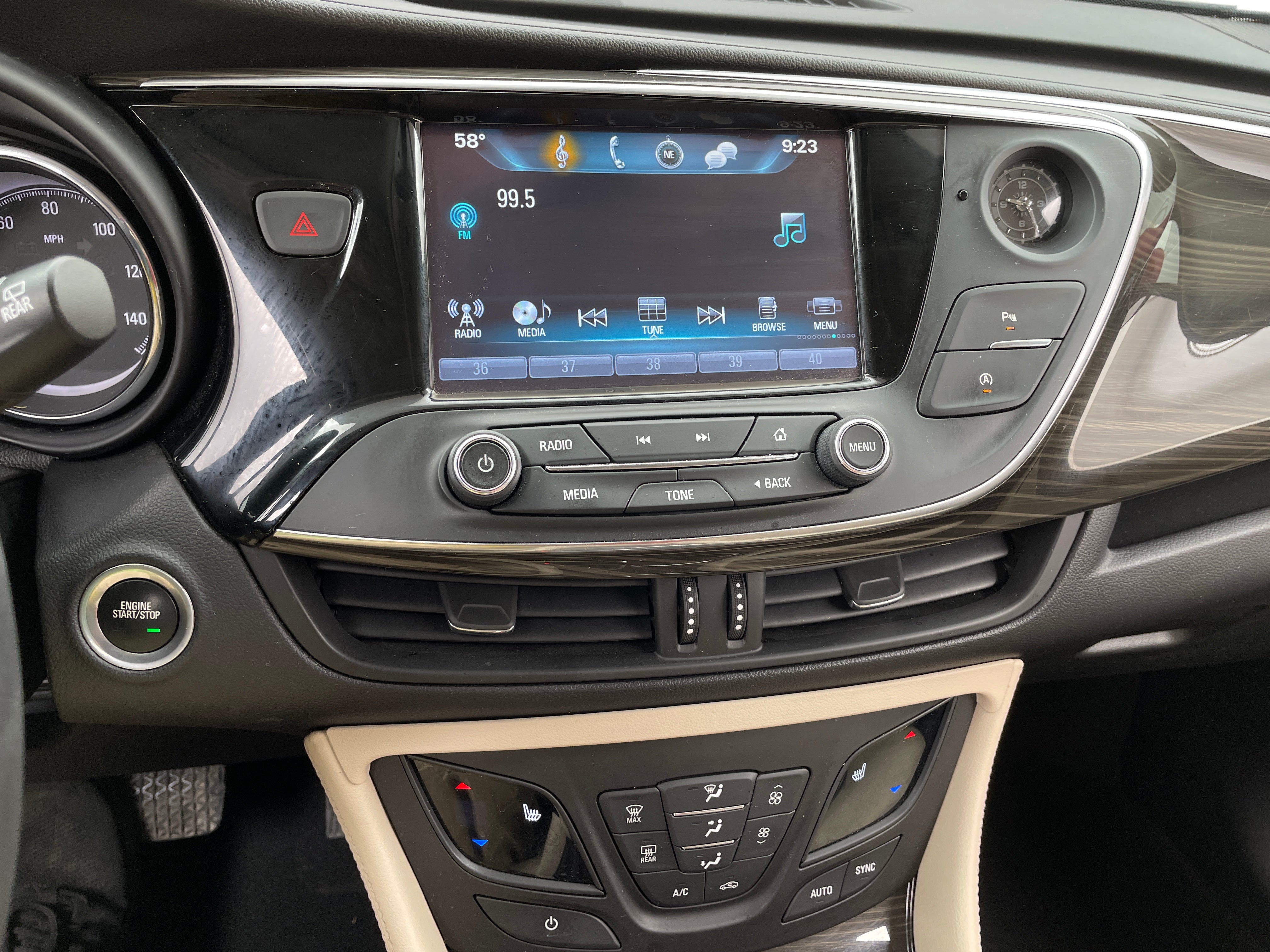 2020 Buick Envision Preferred 3