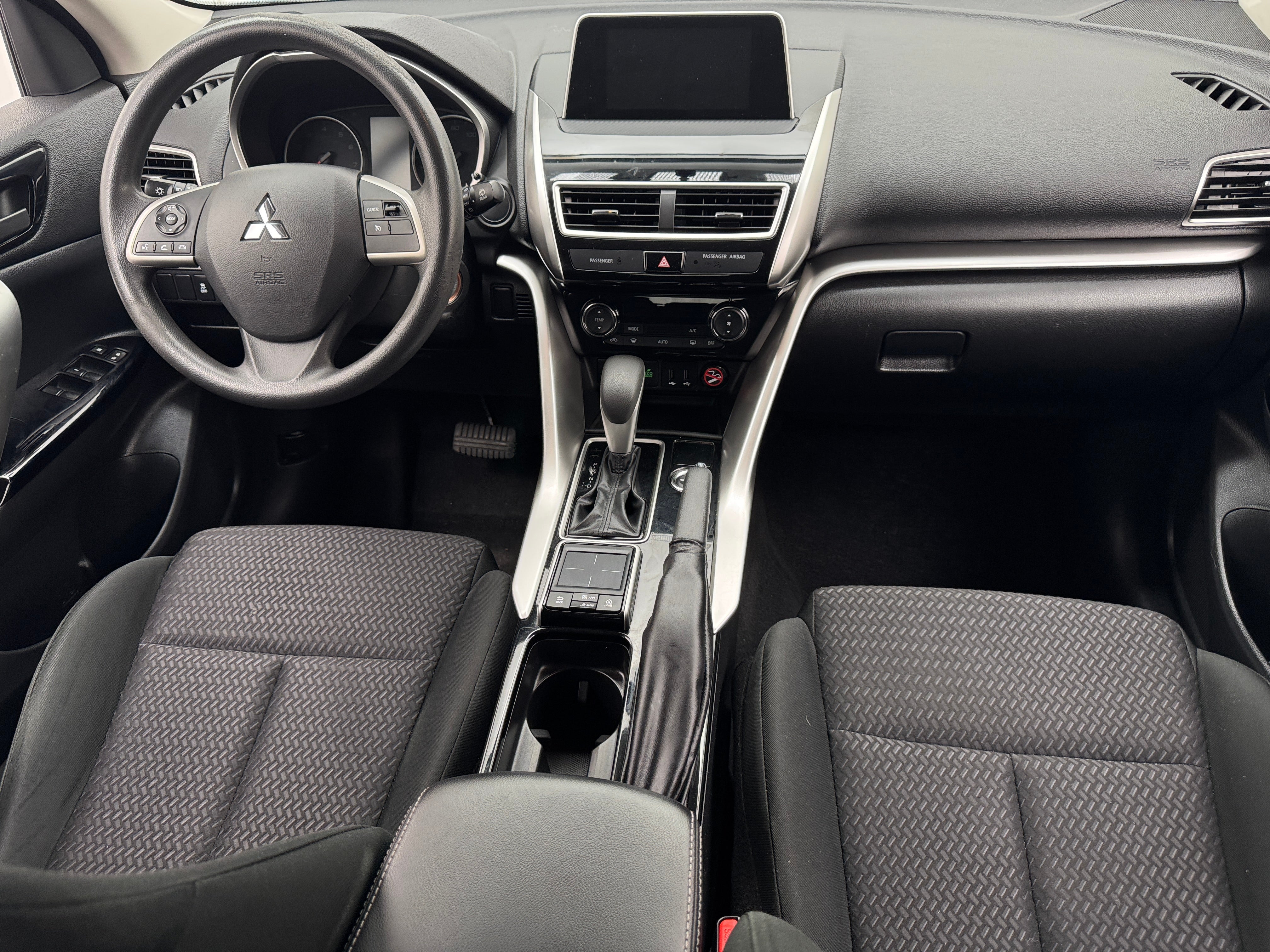 2019 Mitsubishi Eclipse Cross LE 3
