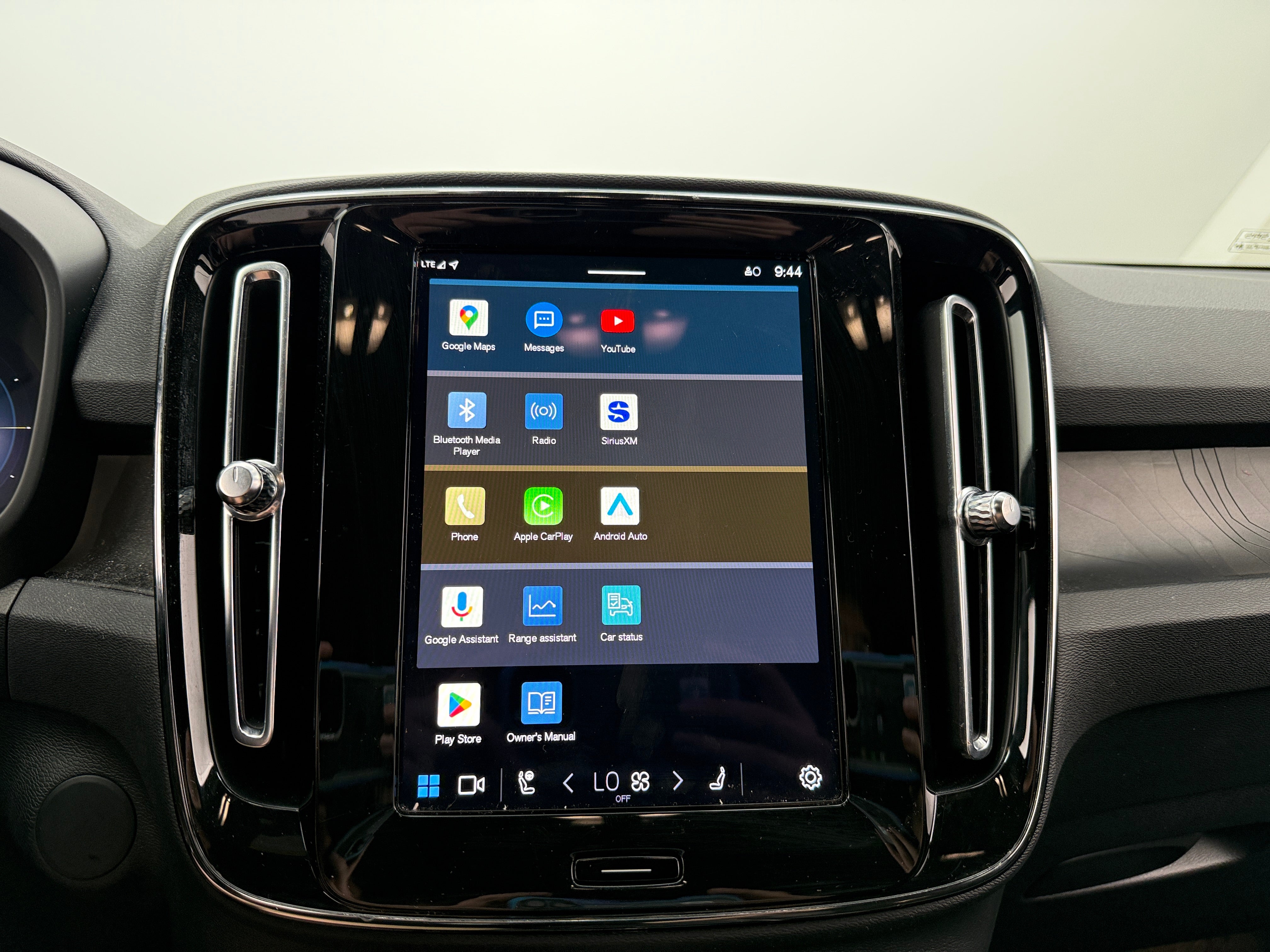 2023 Volvo XC40 Recharge Plus 4