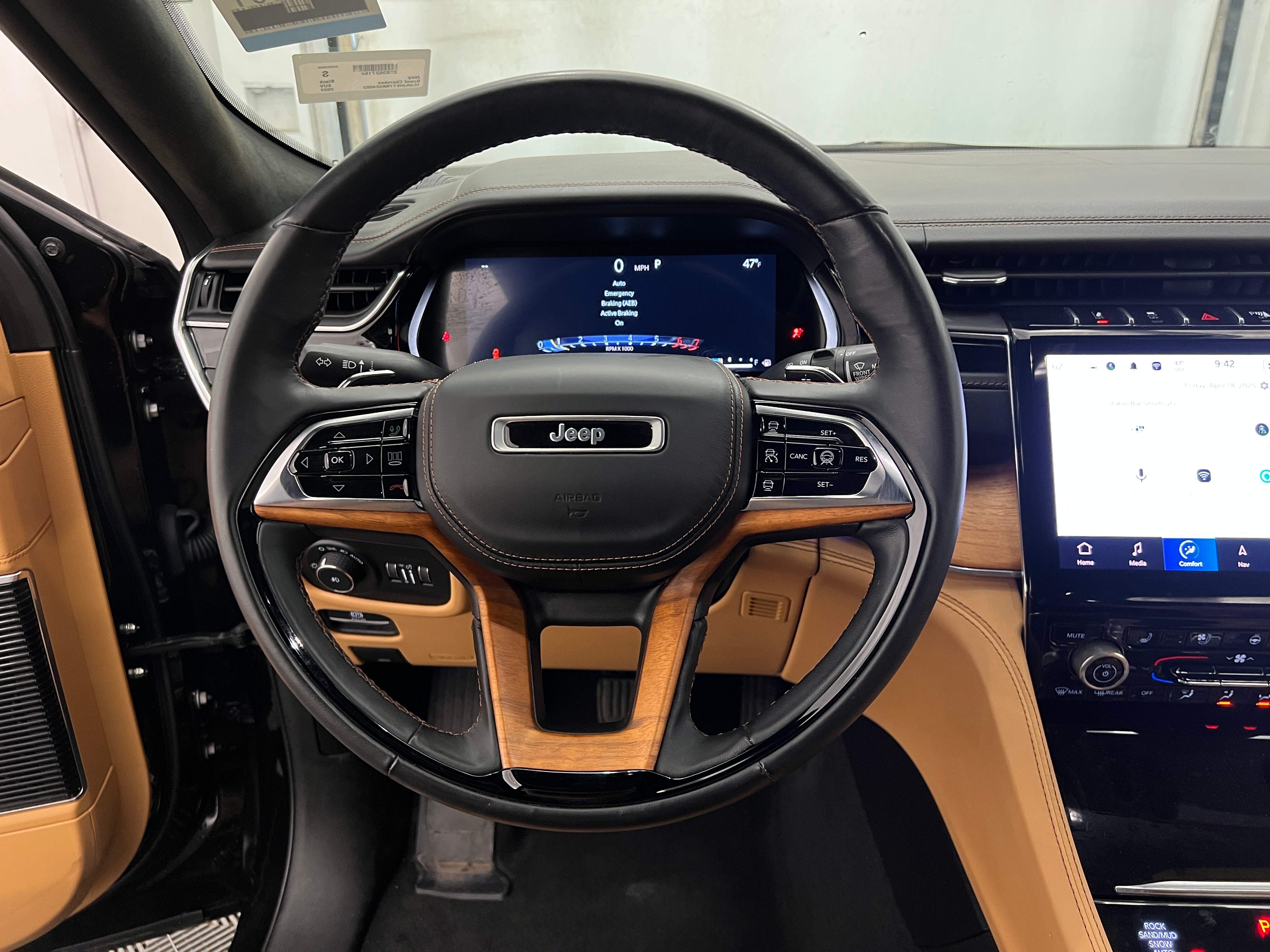 2022 Jeep Grand Cherokee Summit 4