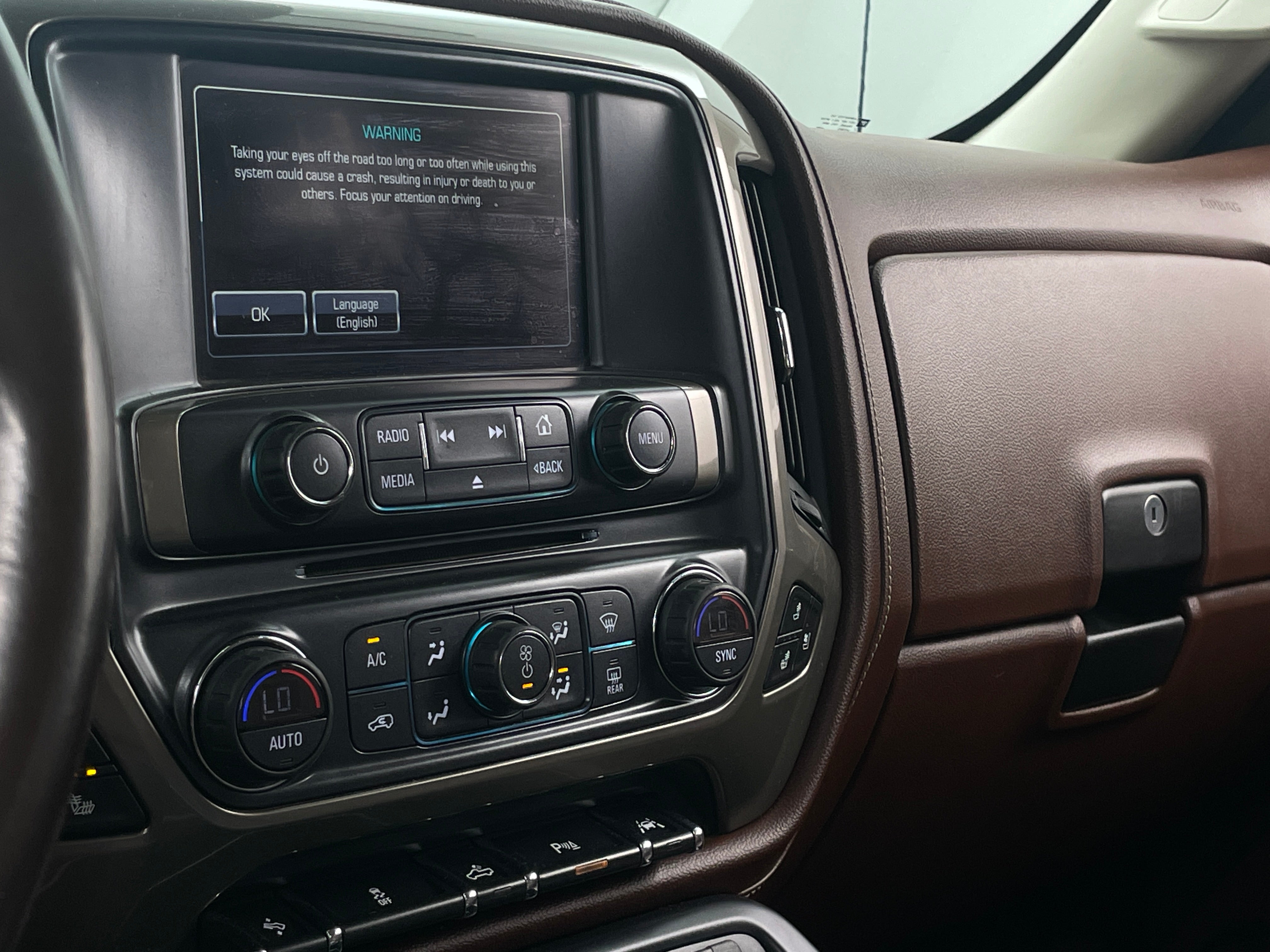 2017 Chevrolet Silverado 1500 High Country 3