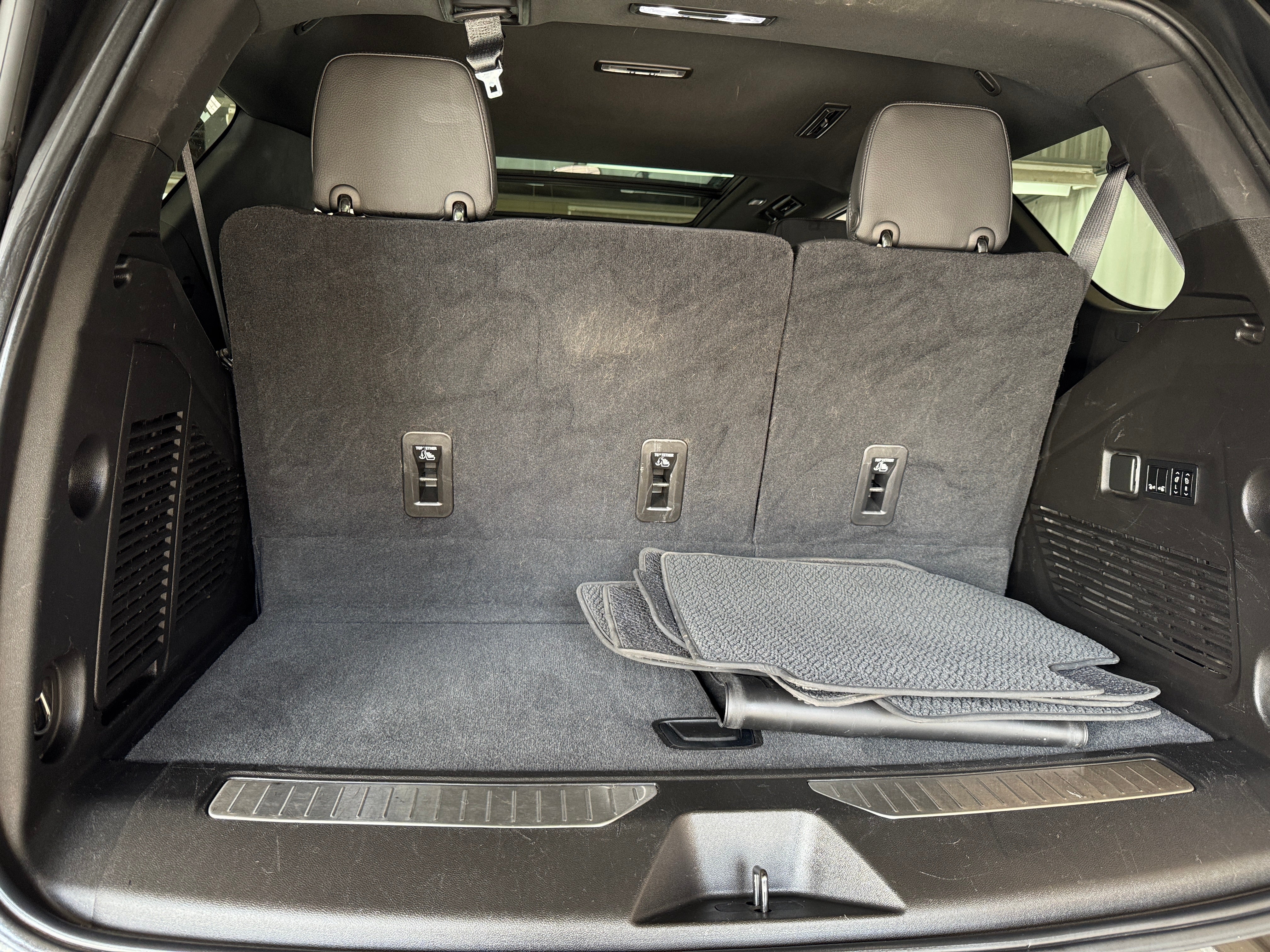 2021 GMC Yukon Denali 6