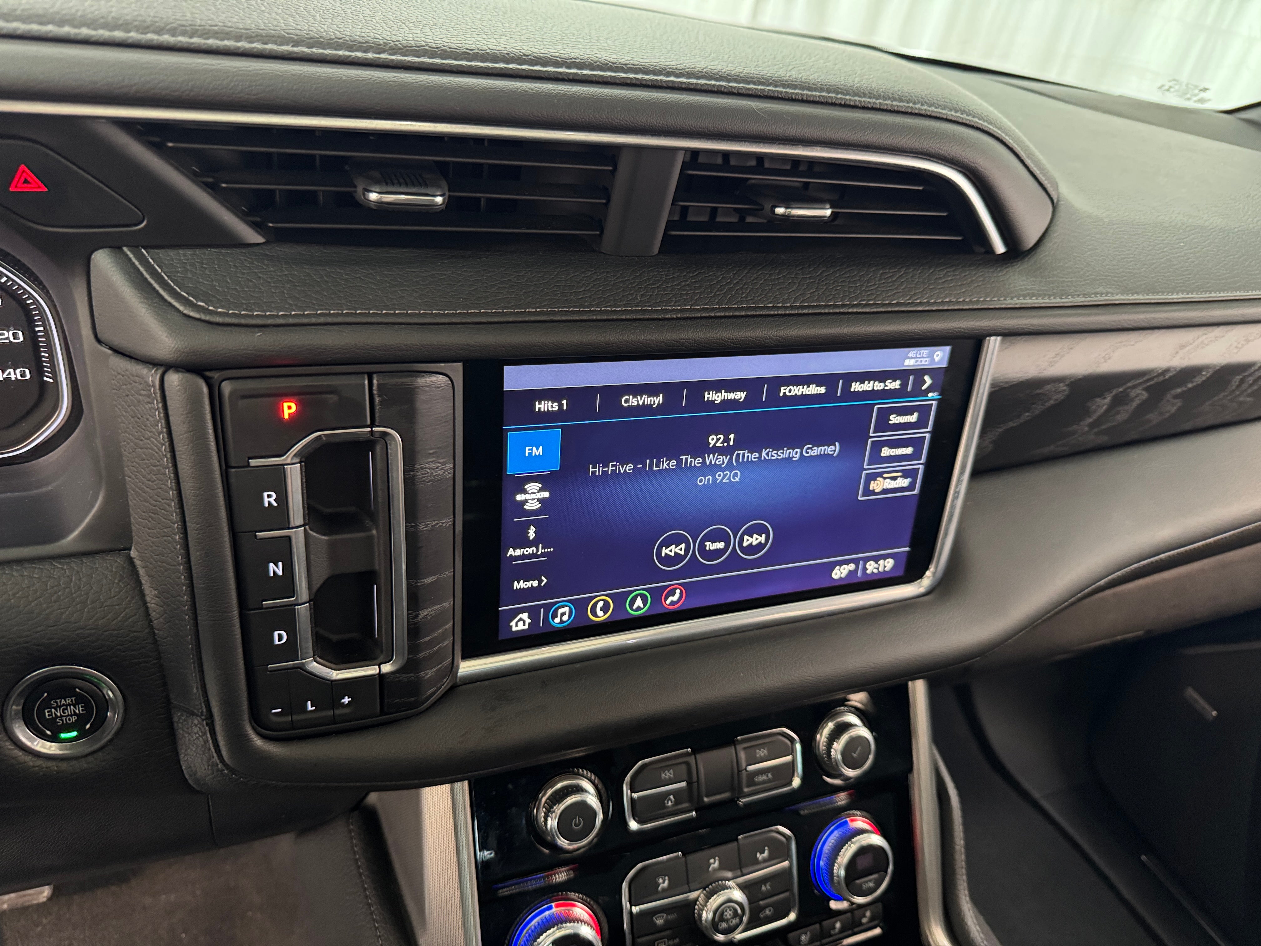 2021 GMC Yukon Denali 3