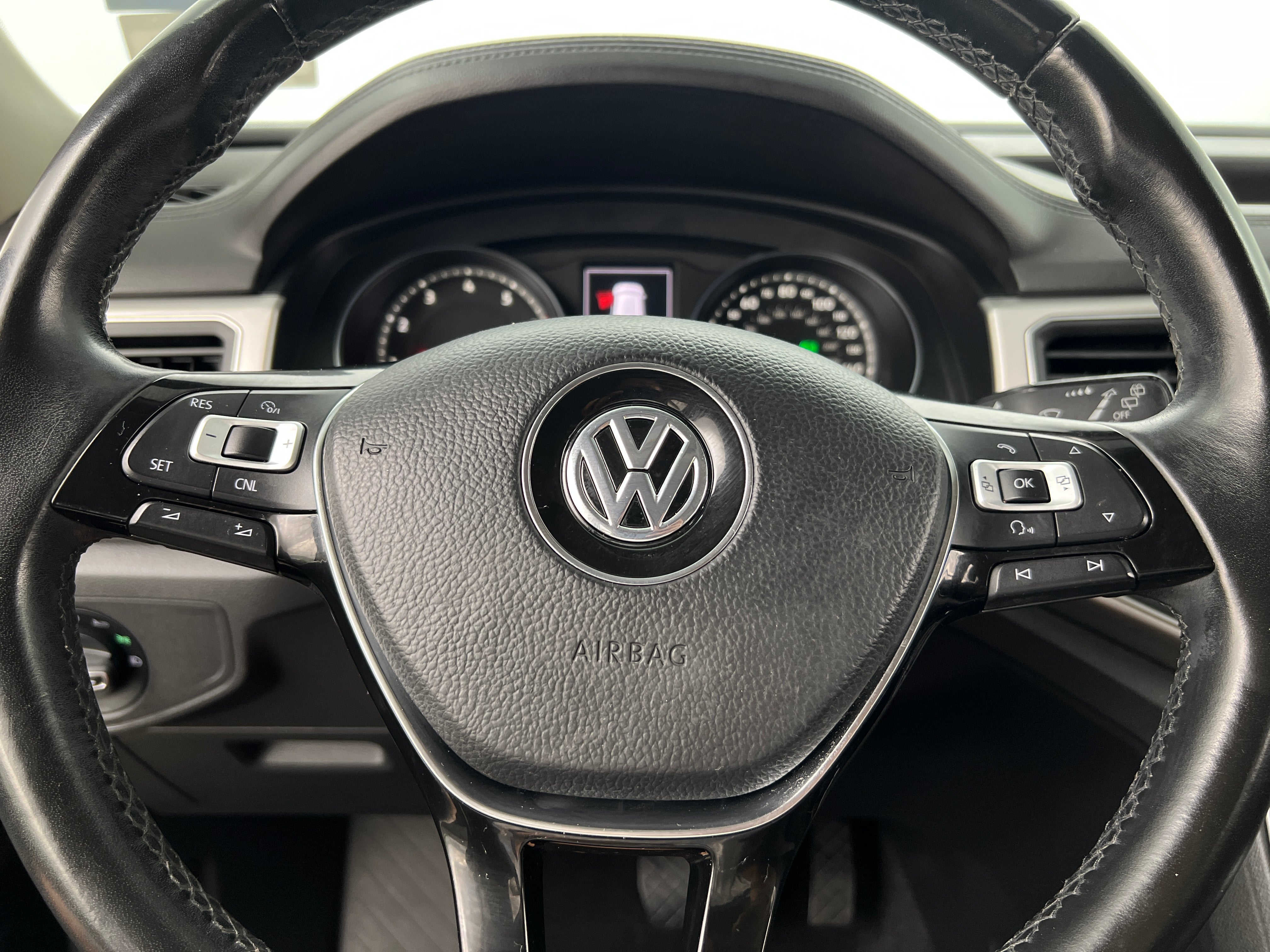 2018 Volkswagen Atlas SE 4