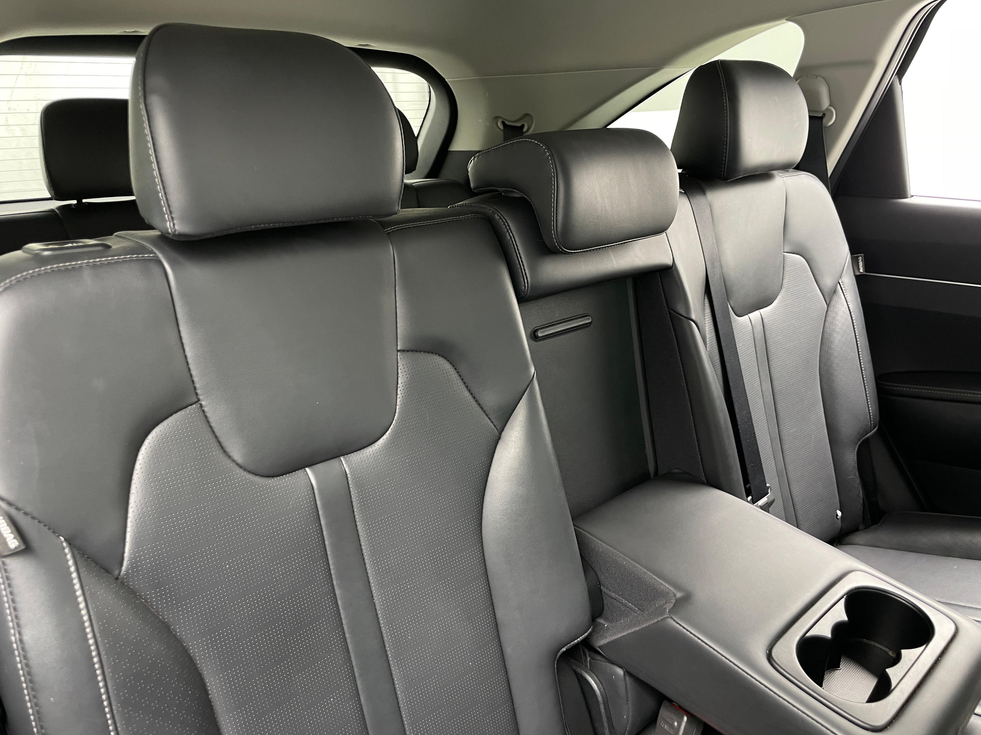 2024 Kia Sorento S 5
