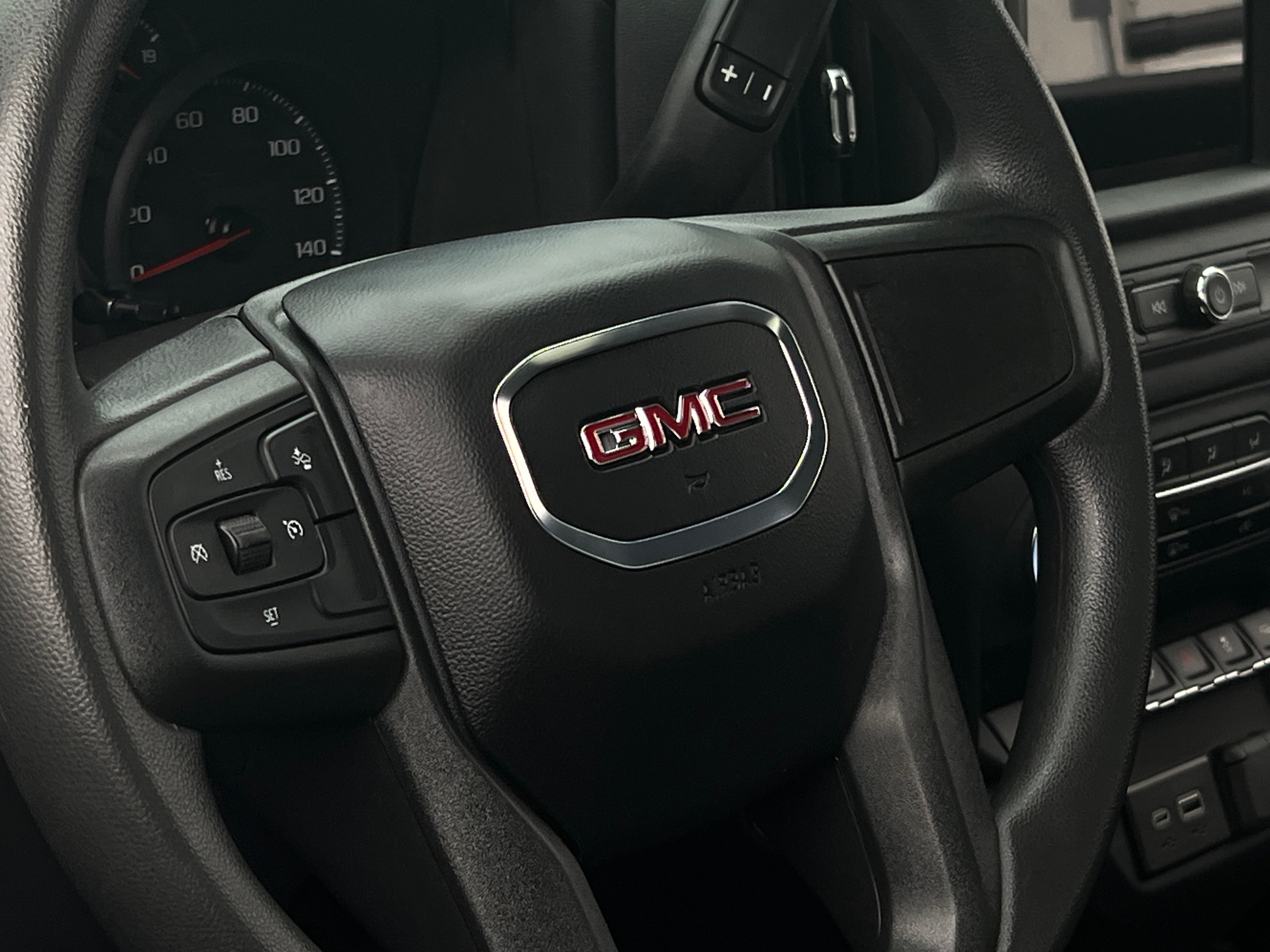 2024 GMC Sierra 1500 Pro 4