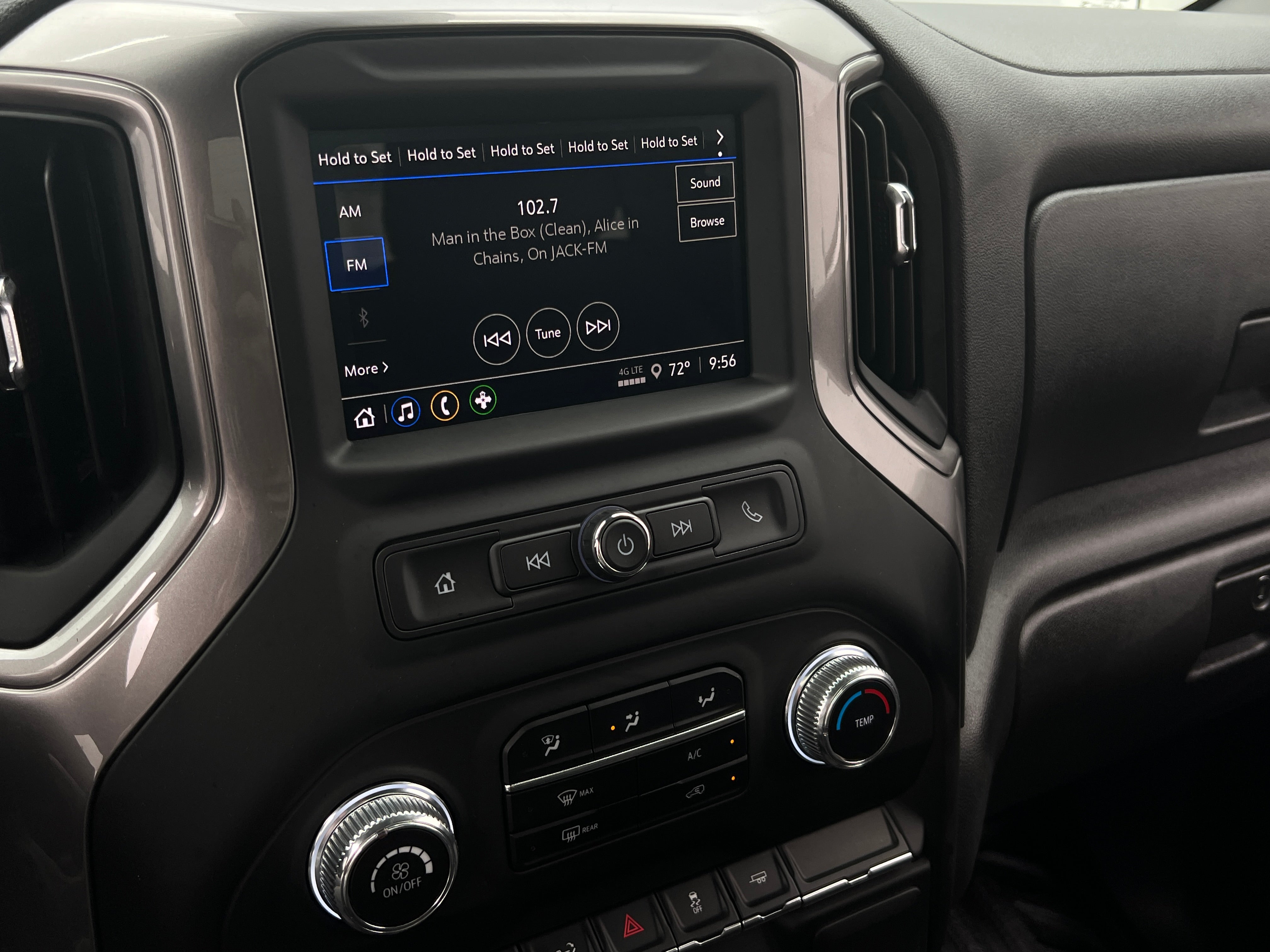2024 GMC Sierra 1500 Pro 3