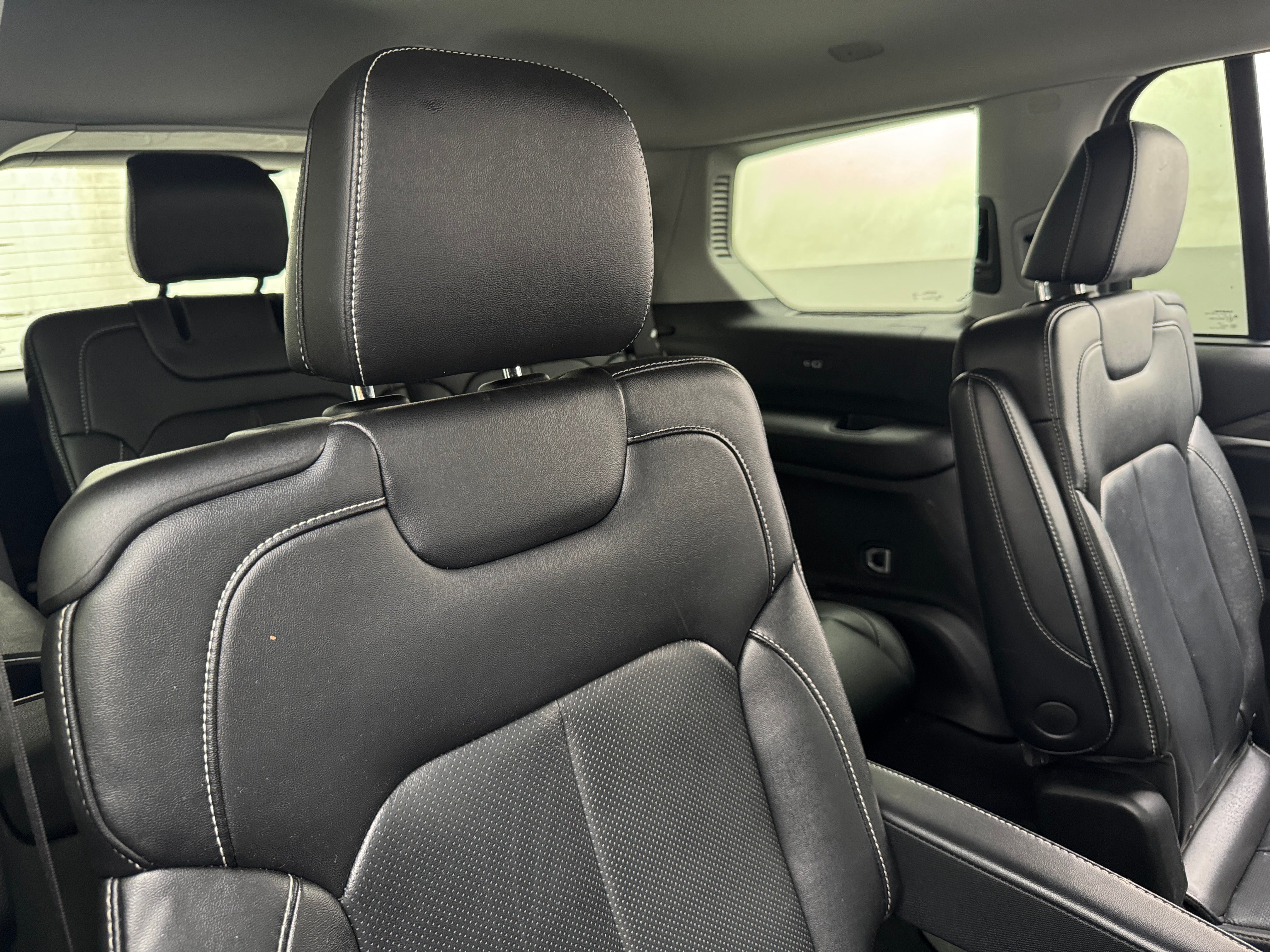 2023 Jeep Grand Cherokee L Limited Edition 5
