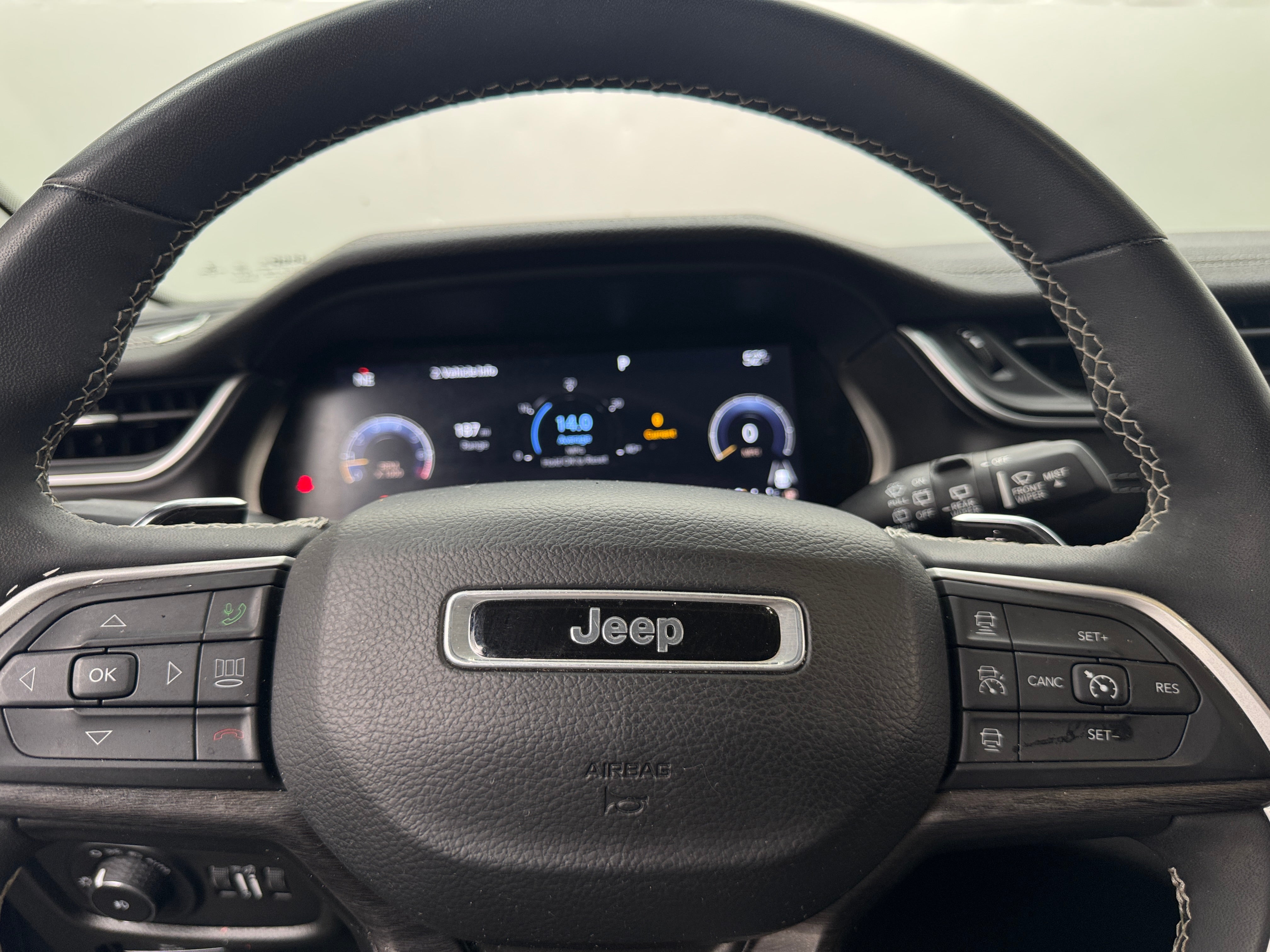 2023 Jeep Grand Cherokee L Limited Edition 4