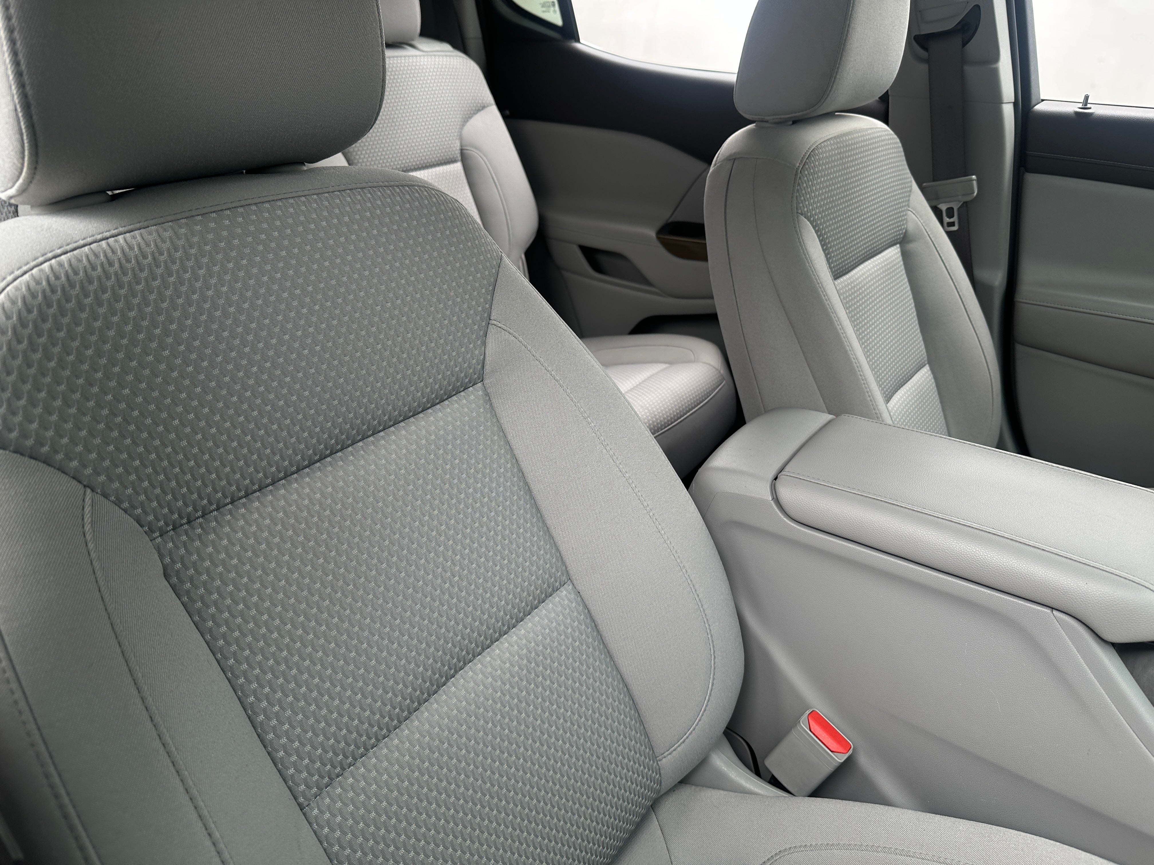 2021 GMC Acadia SLE 2