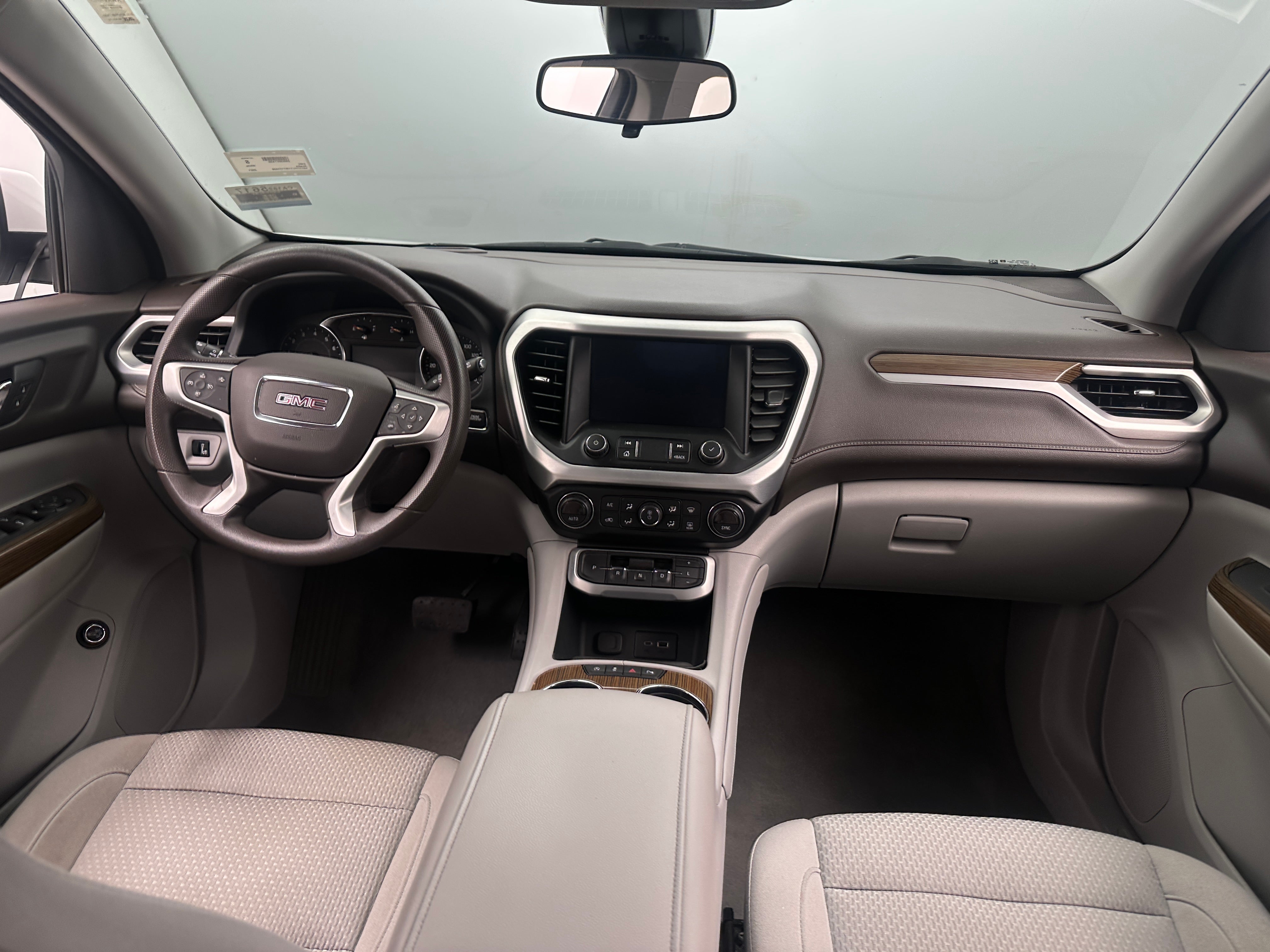 2021 GMC Acadia SLE 3