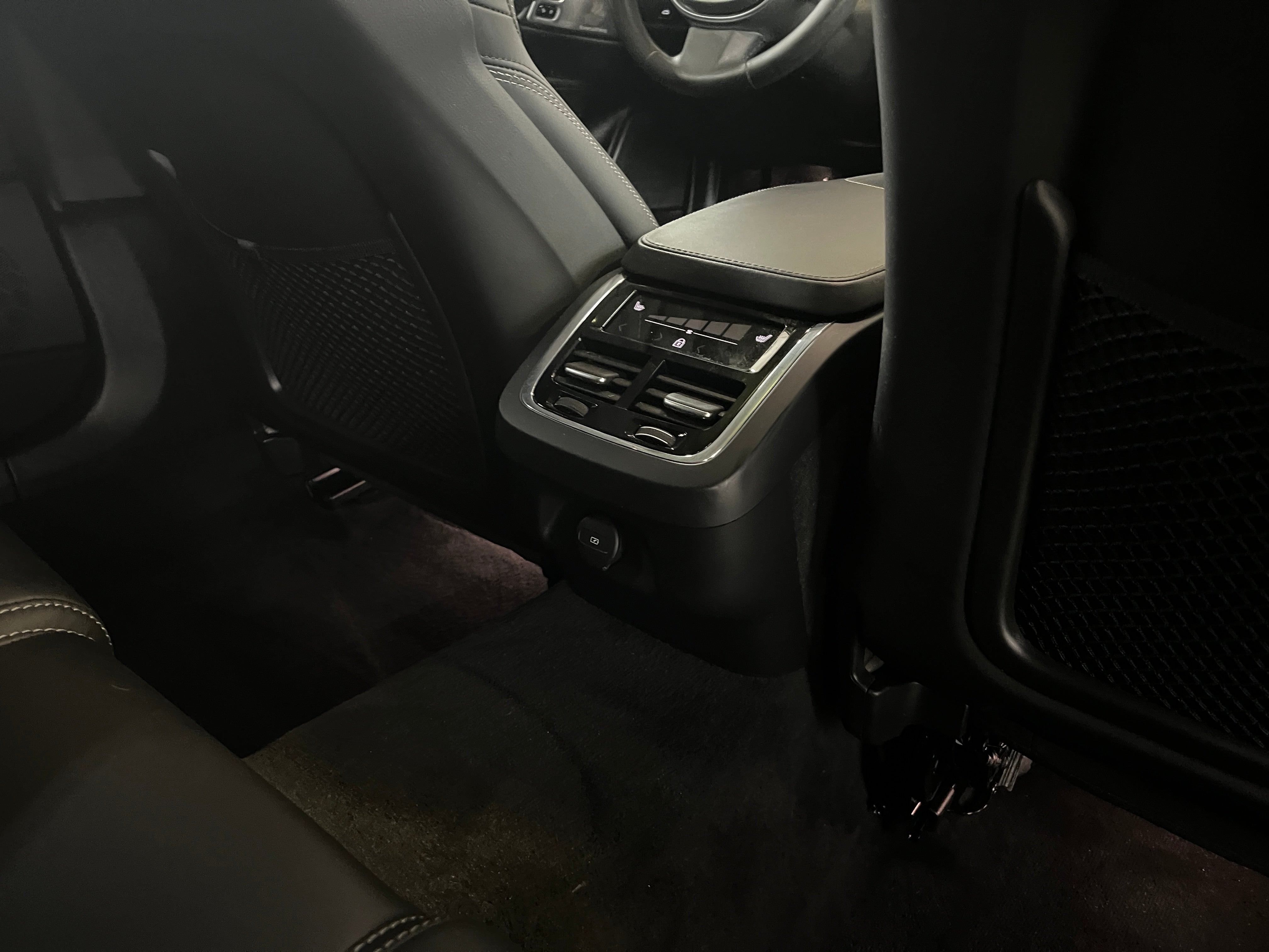 Image of 2023 Volvo V90 B6 Ultimate Cross Country