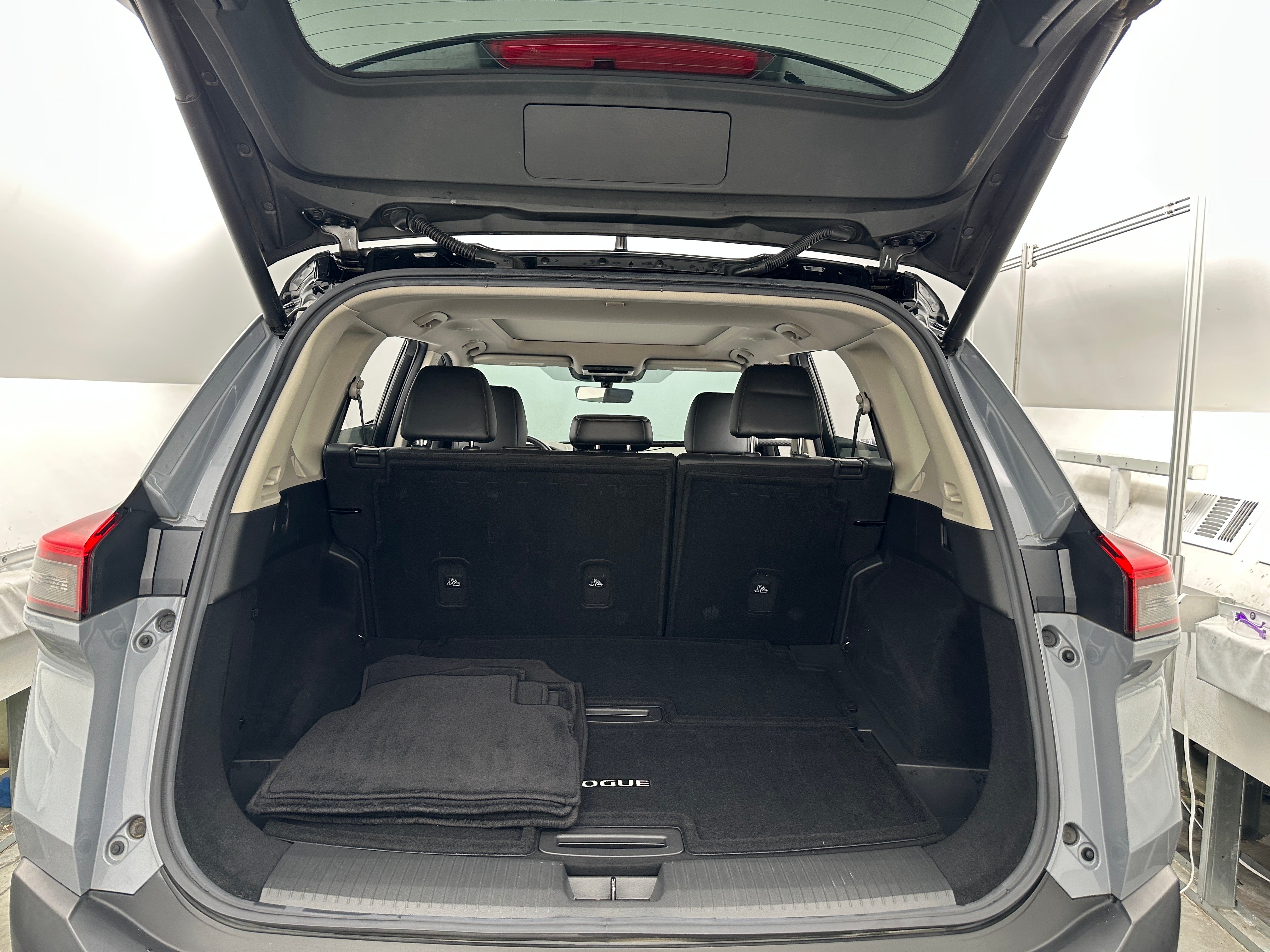 2022 Nissan Rogue Platinum 6