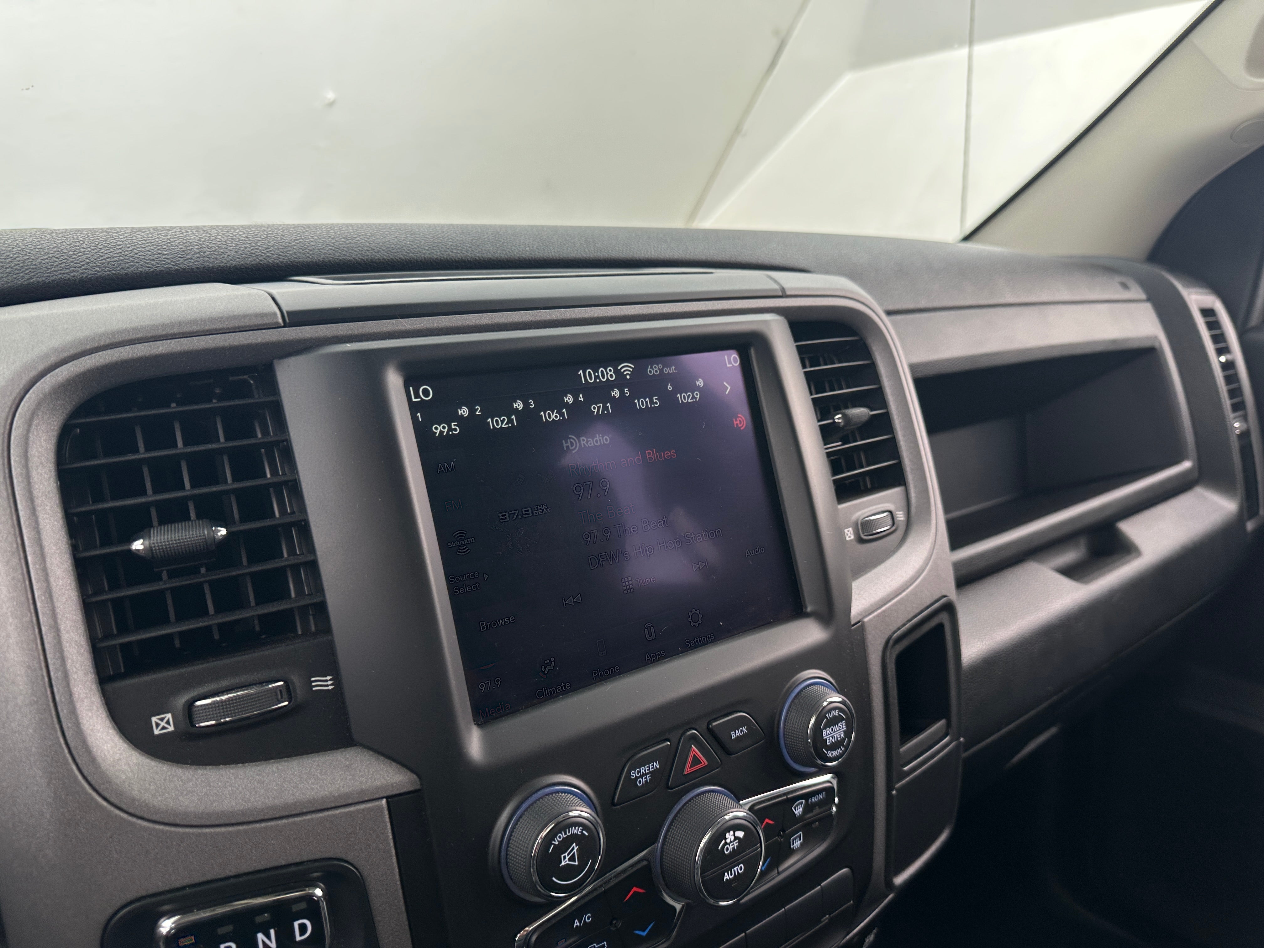 2021 RAM 1500 Classic Tradesman 4