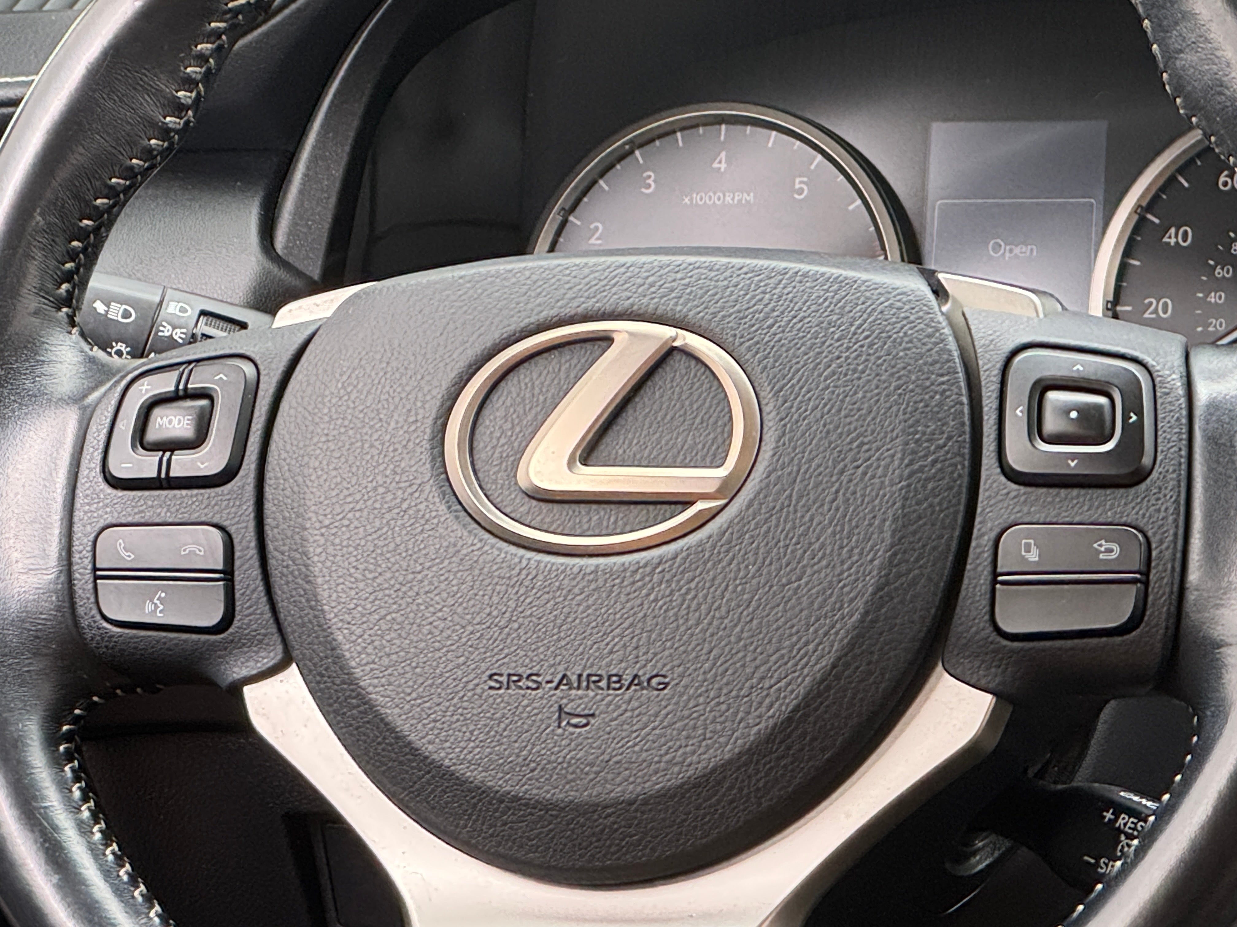2017 Lexus NX 200t 4