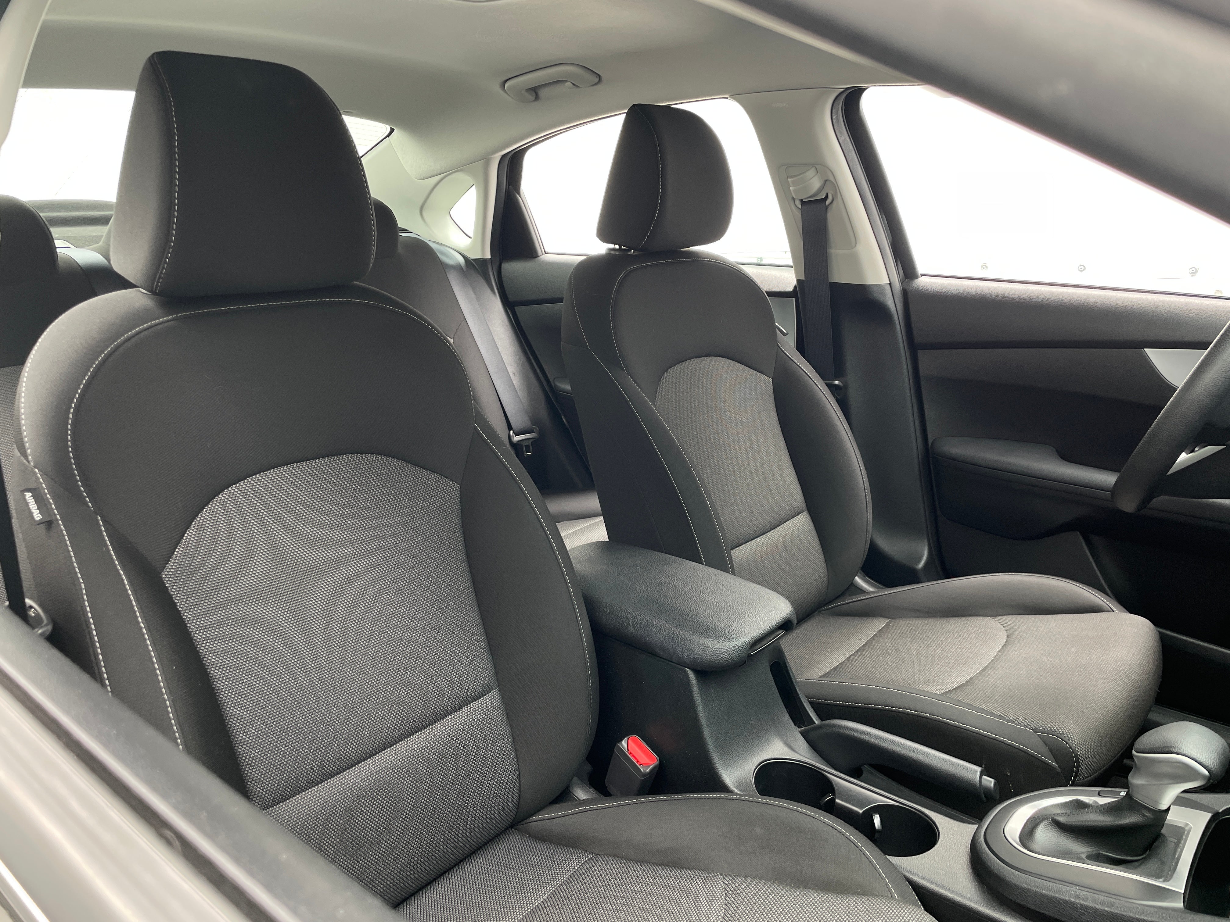 2023 Kia Forte LXS 2