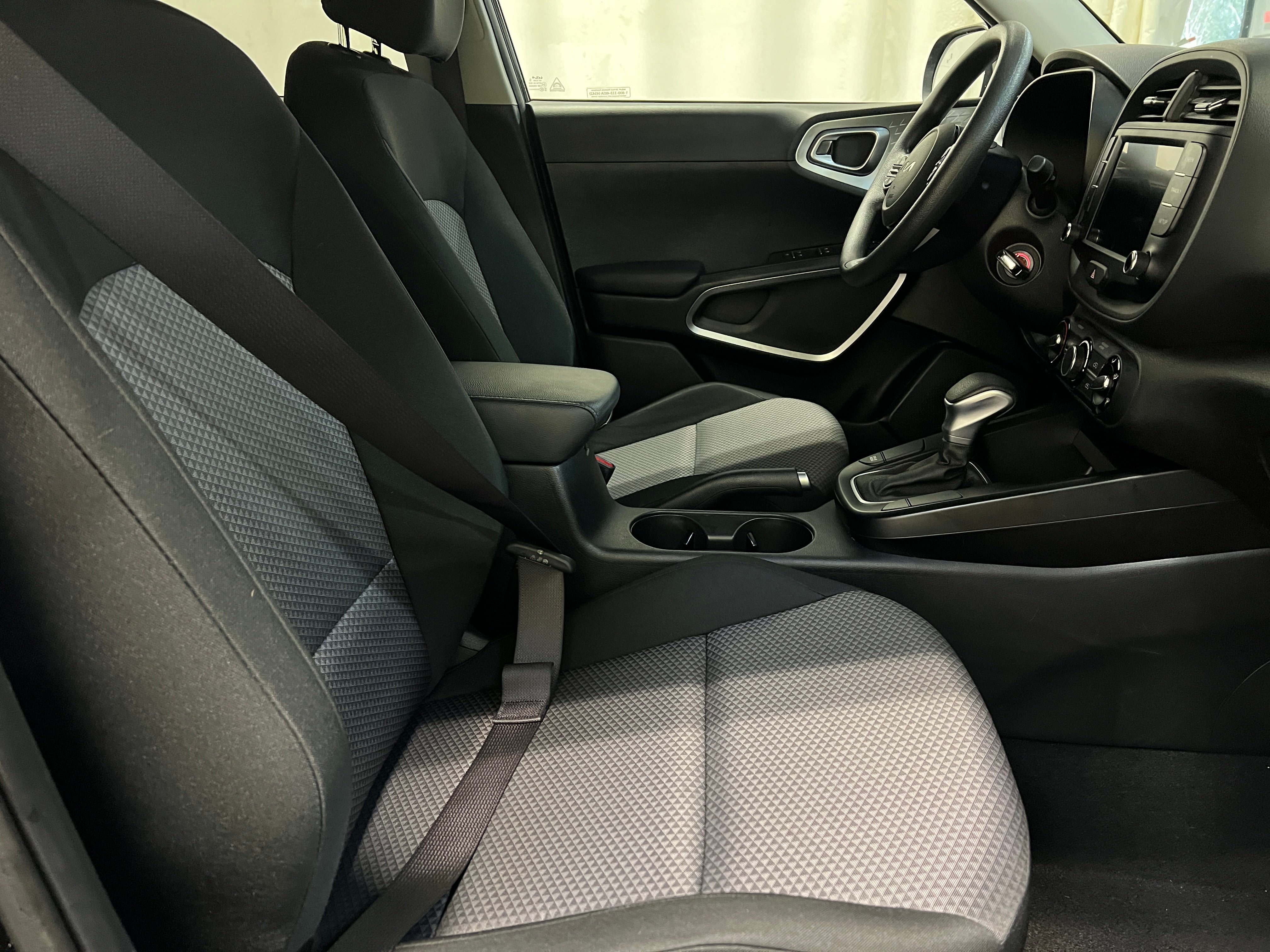 2024 Kia Soul LX 2