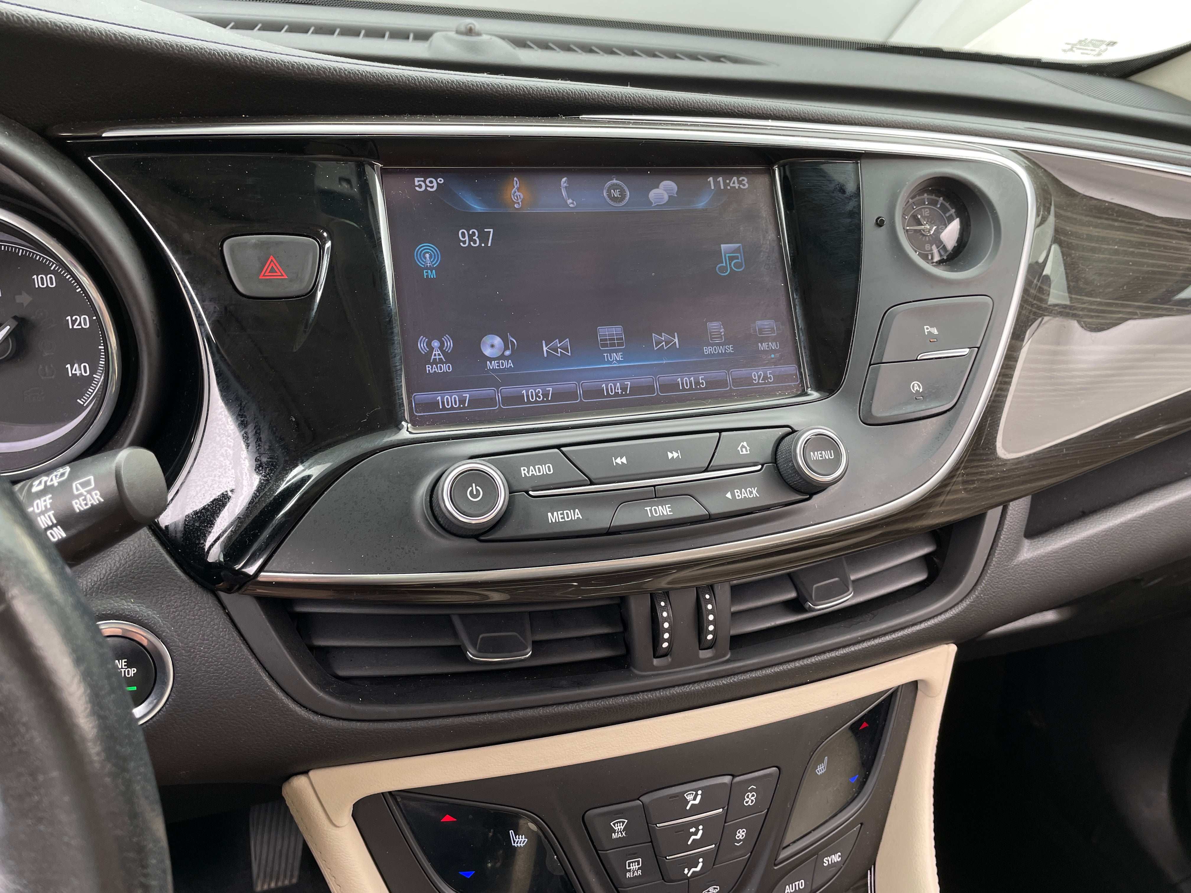 2020 Buick Envision Preferred 3
