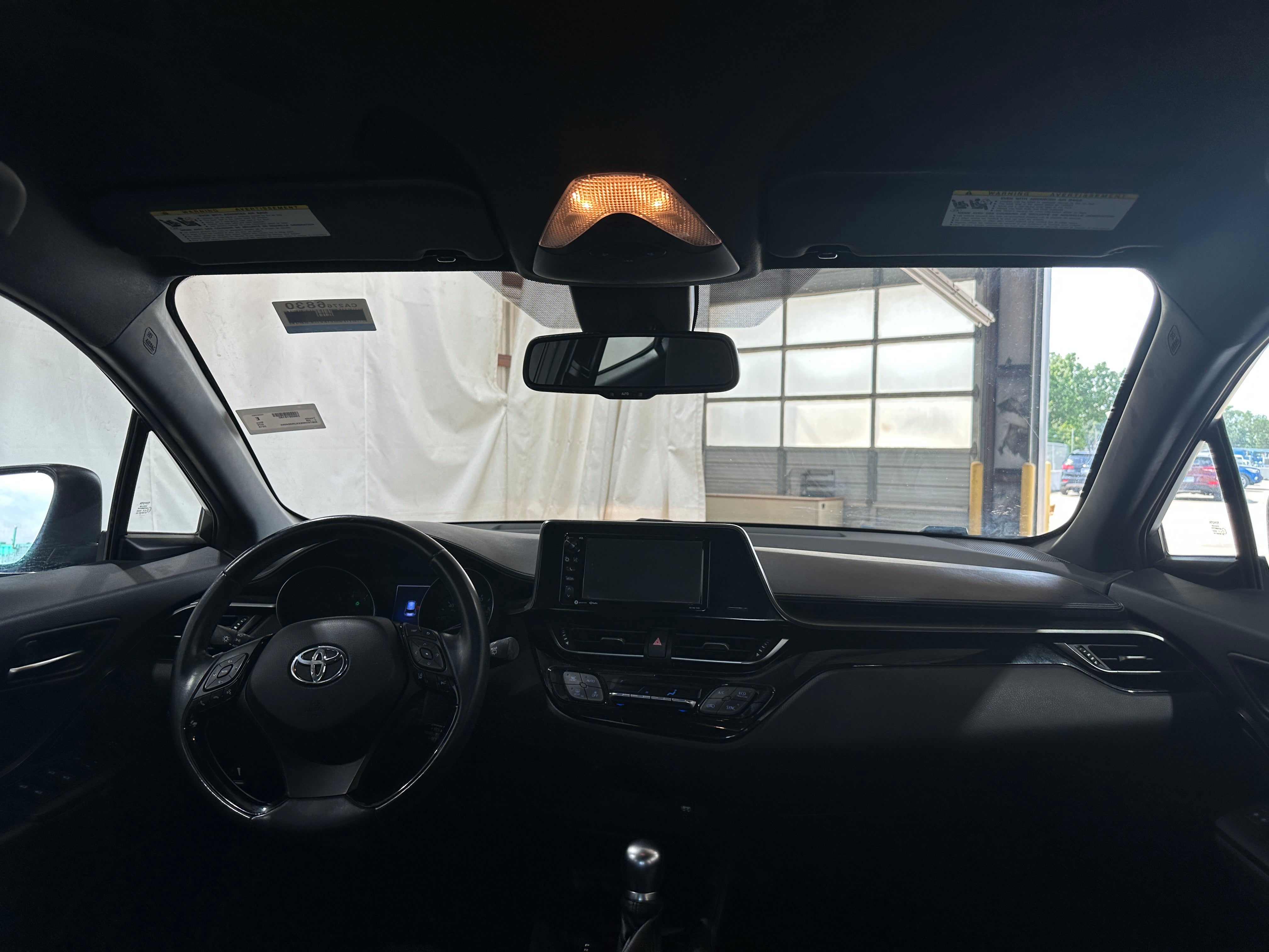 2018 Toyota C-HR XLE 3