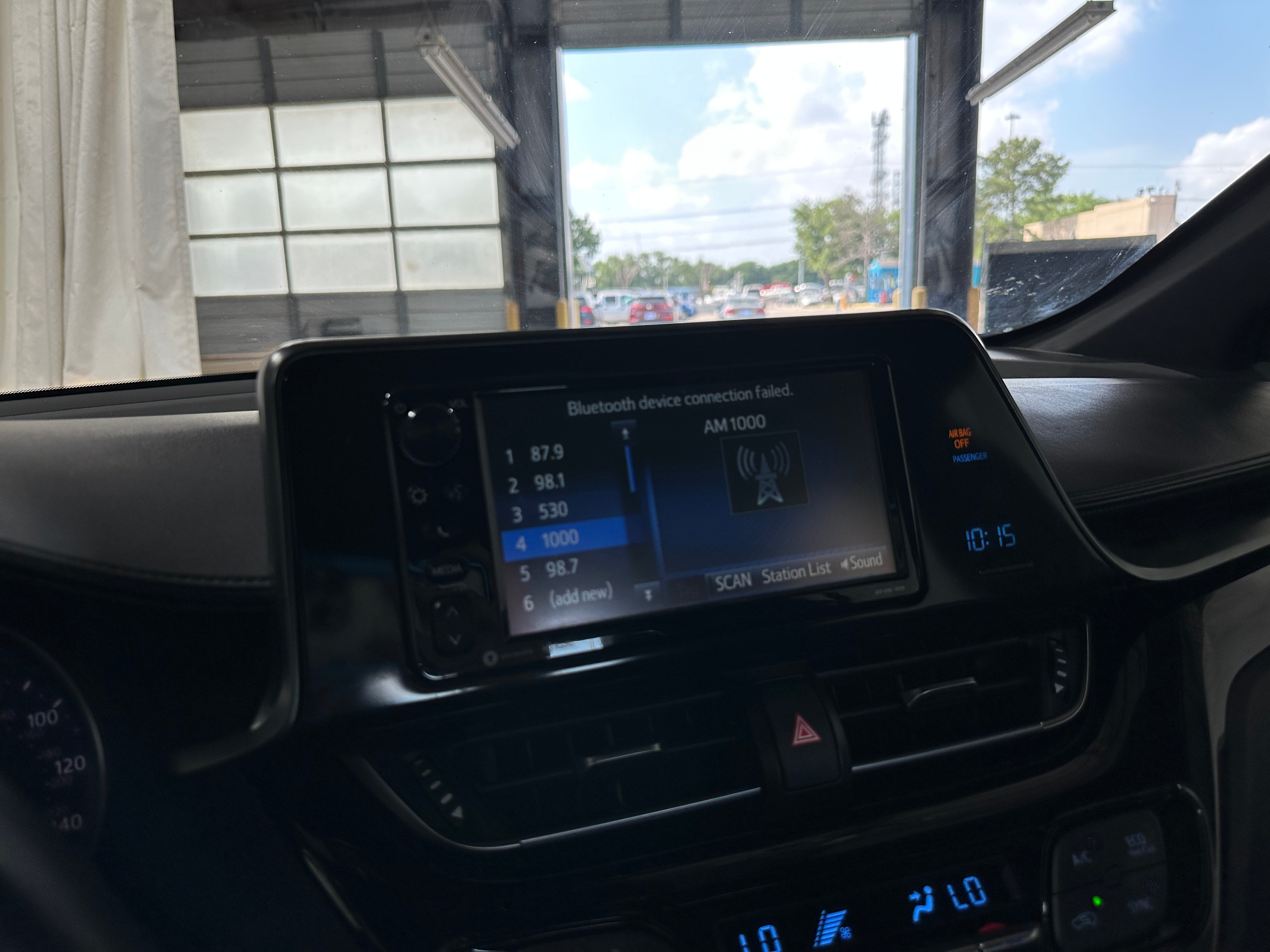 2018 Toyota C-HR XLE 4