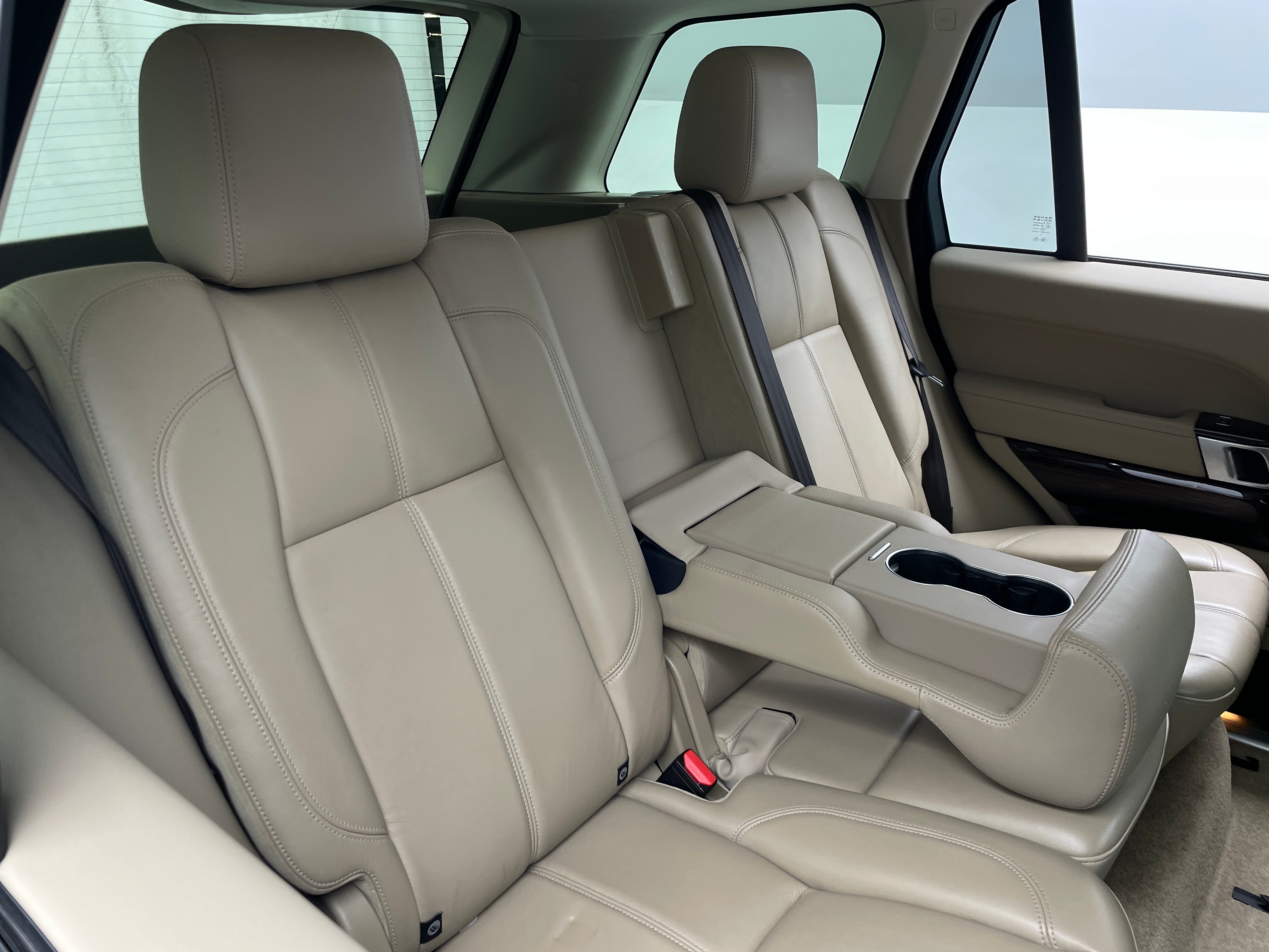2017 Land Rover Range Rover SE 5