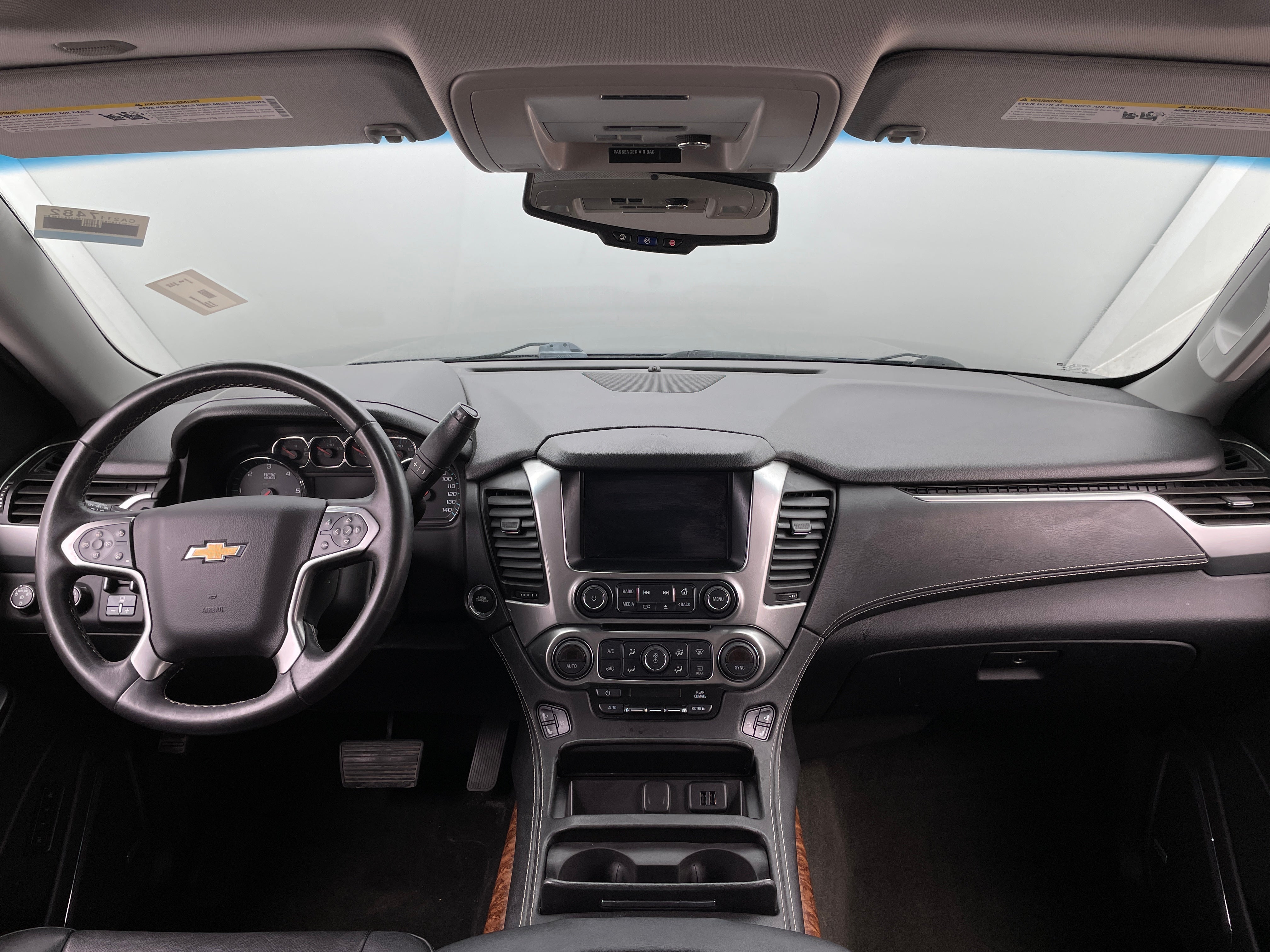 2015 Chevrolet Suburban LTZ 2