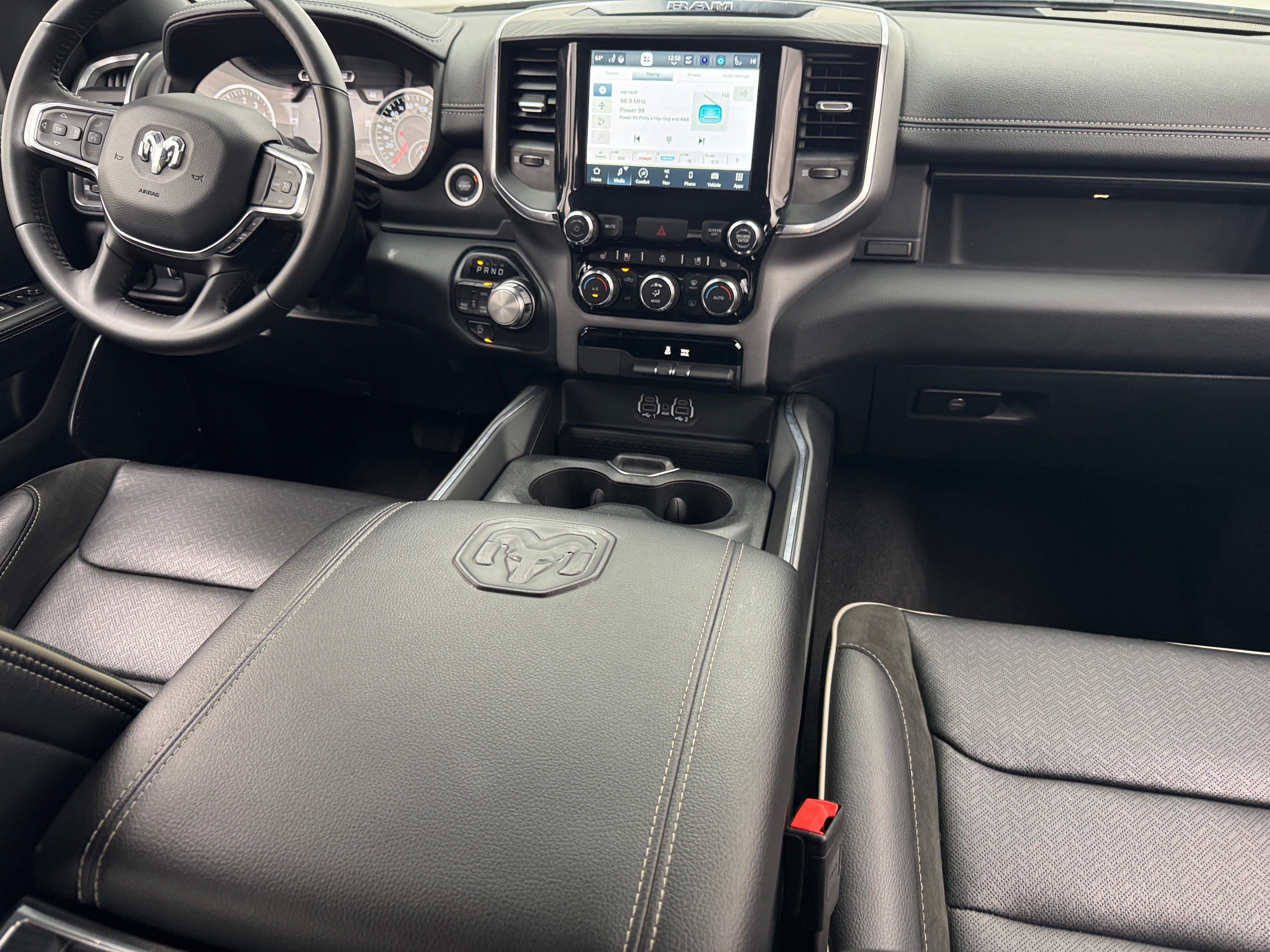 2024 RAM 1500 Laramie 3