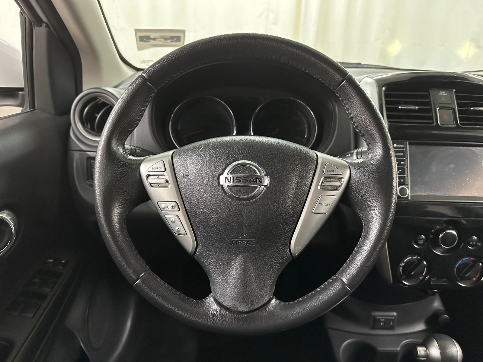 Thumbnail: 2018 Nissan Versa - 5