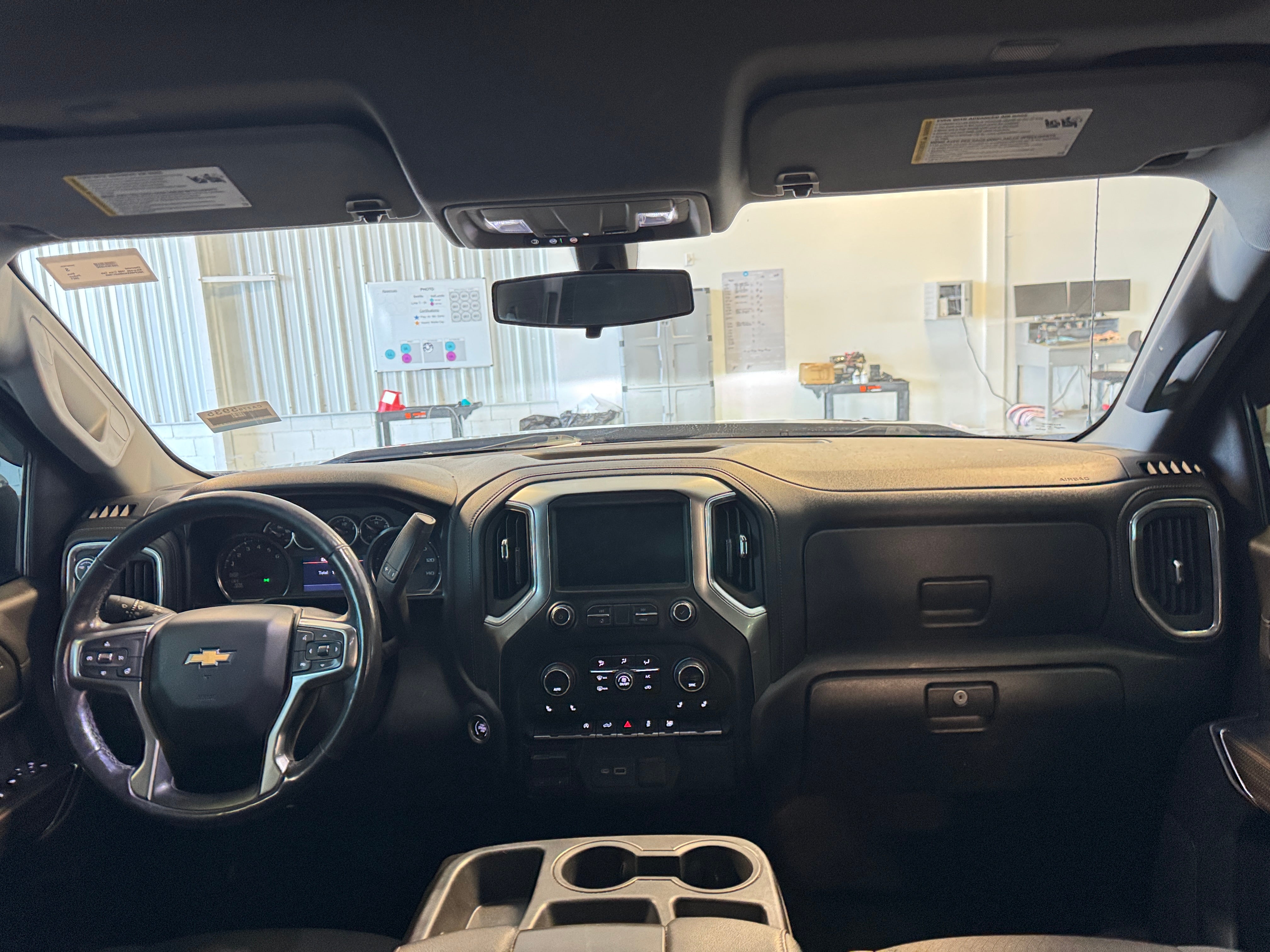 2021 Chevrolet Silverado 1500 LT 3