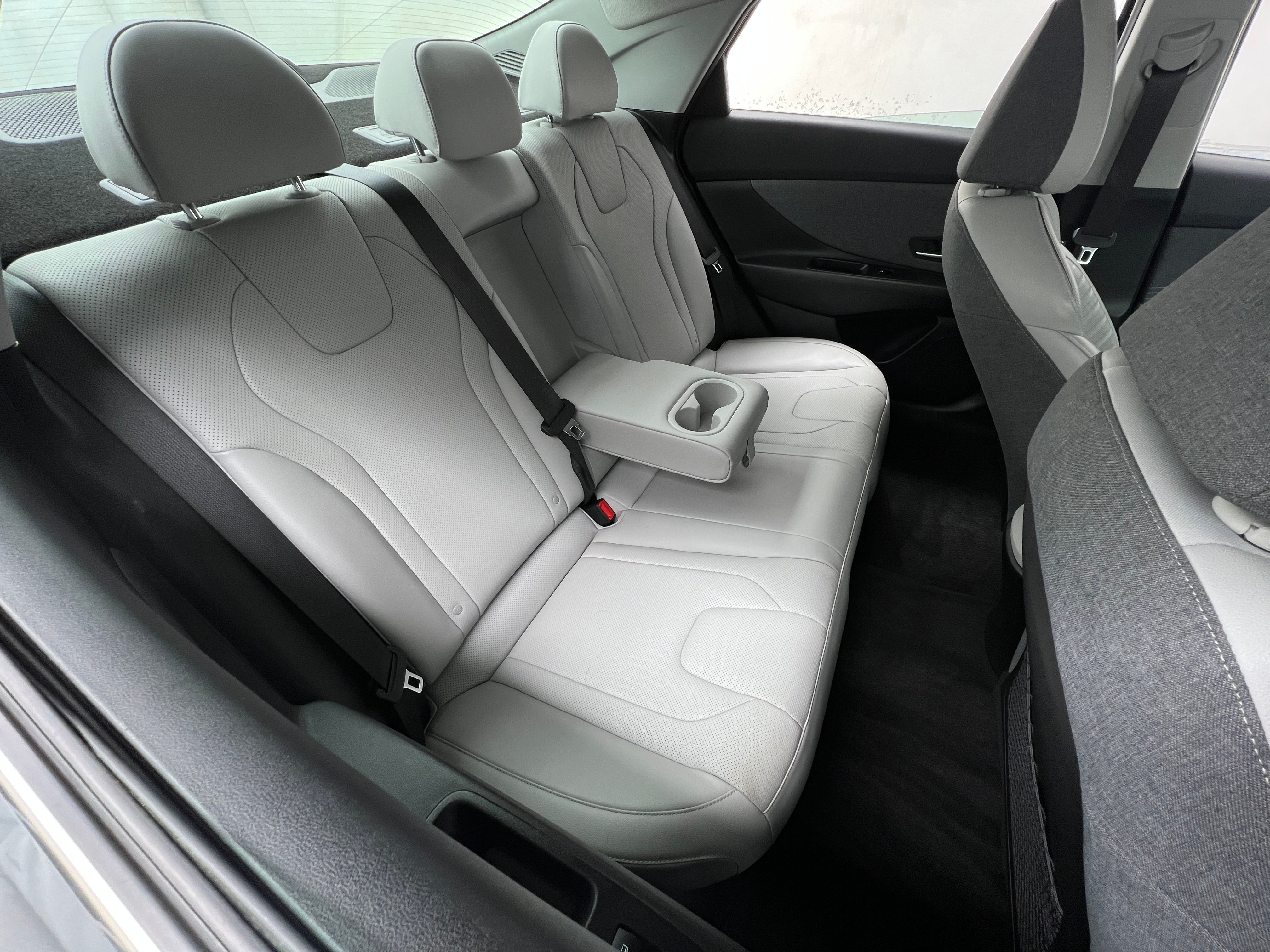 2023 Hyundai Elantra Limited Edition 5