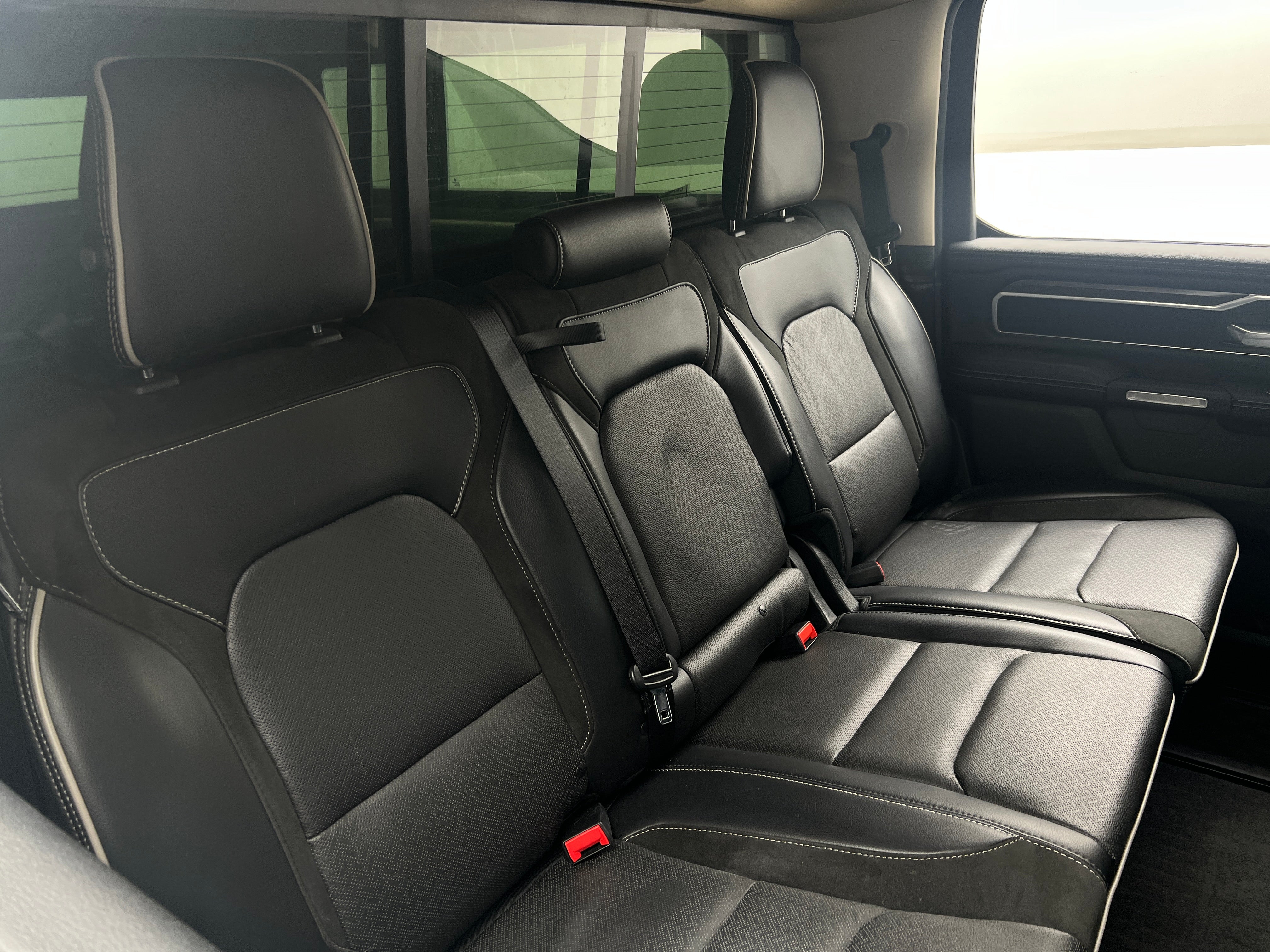 2019 RAM 1500 Laramie 5