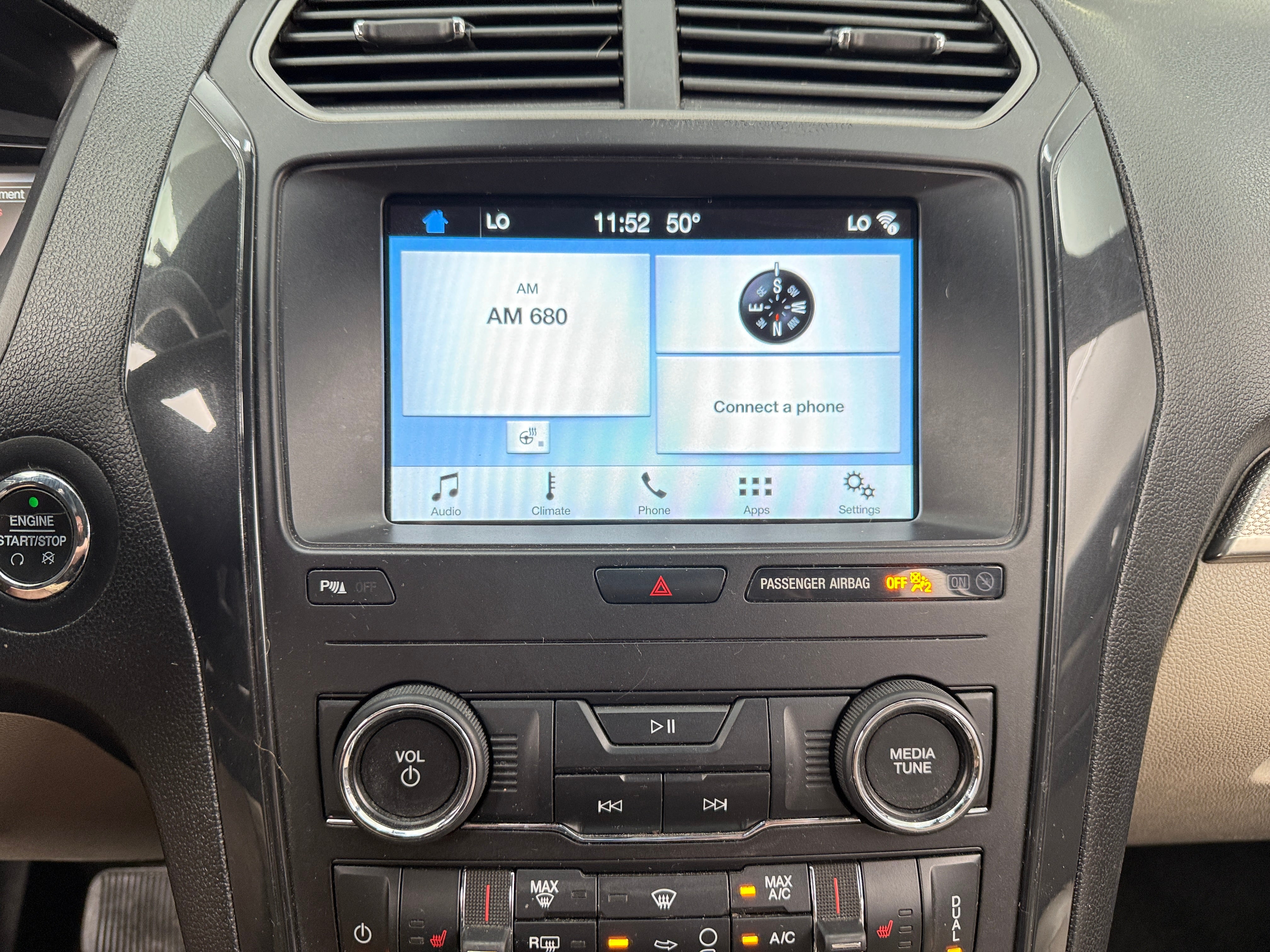2018 Ford Explorer XLT 3